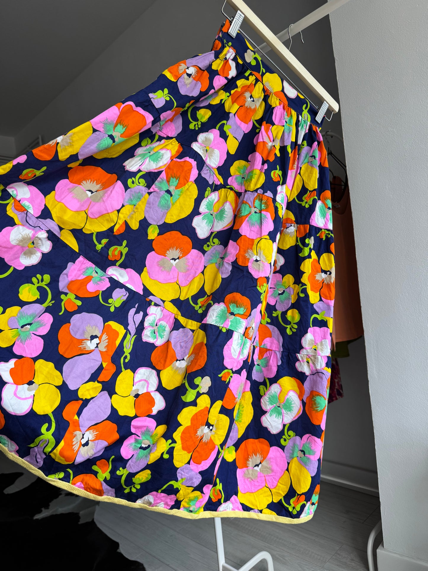 ☀️ Fustă Vintage Floral cu Print – Approx. XS–S Damă