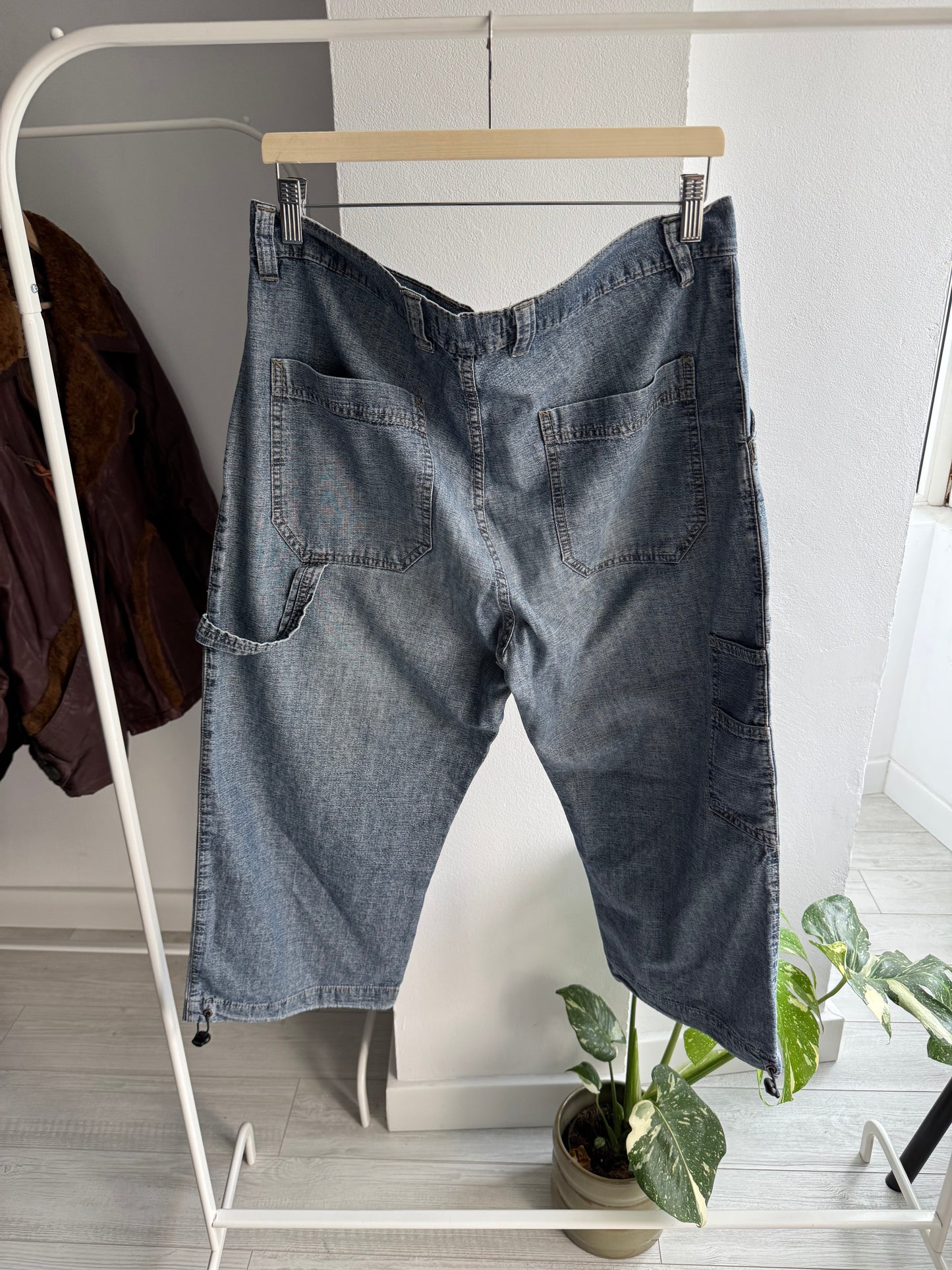 👖 Y2K Baggy Carpenter Jorts – Approx. W34