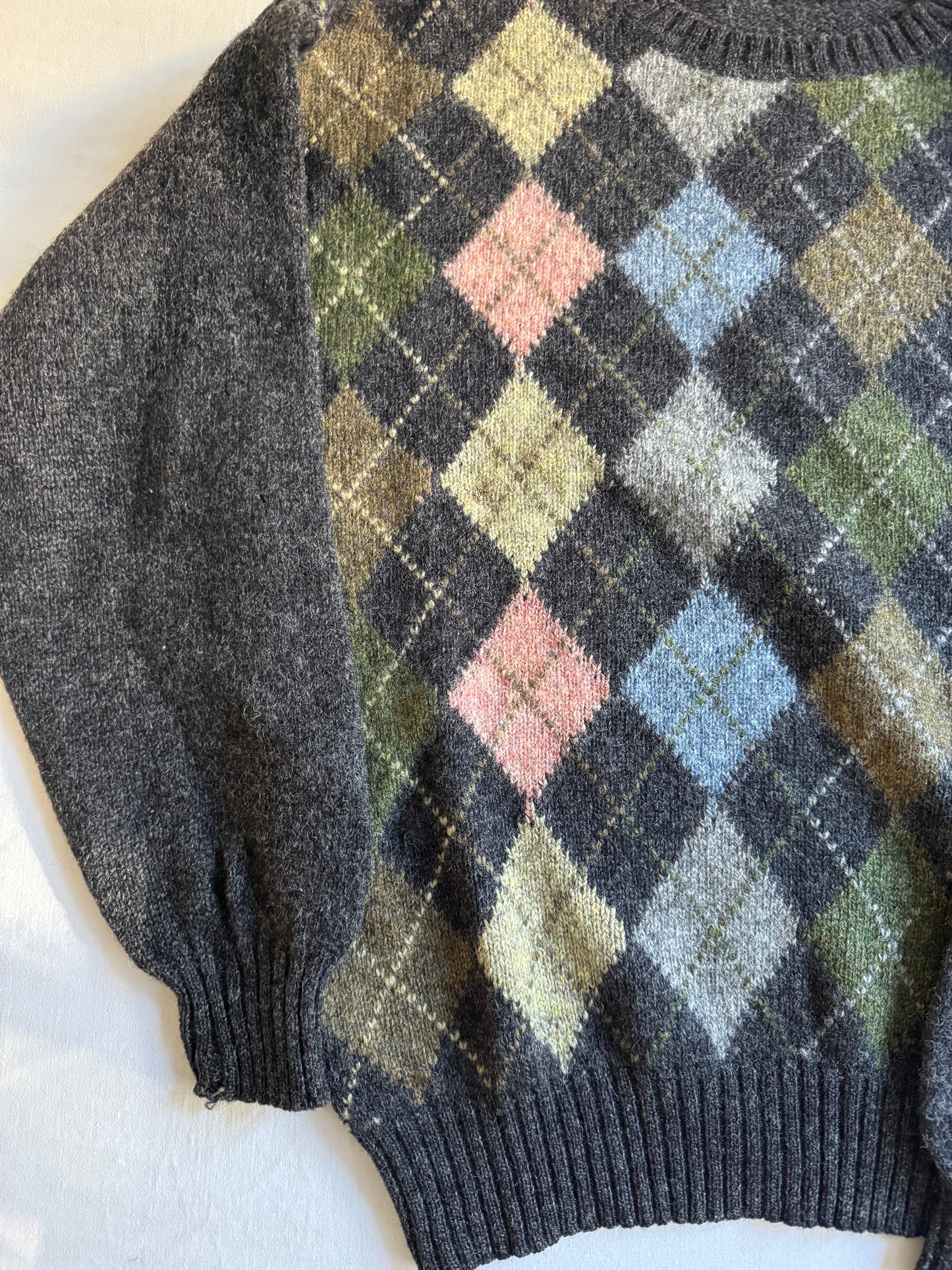 🧶 Pulover vintage cu model argyle – mărimea L (Made in Italy)