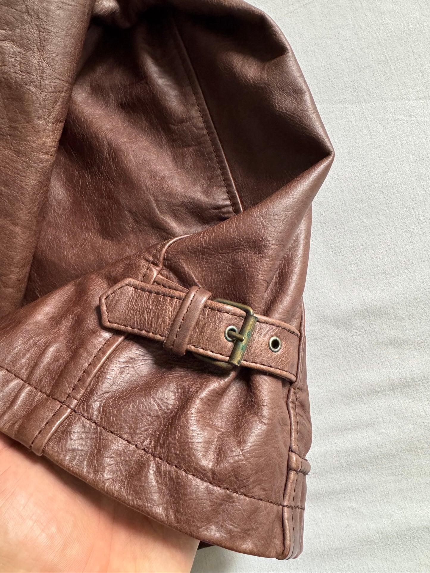 🧥 Geacă Vintage din Piele Maro cu Guler și Căptușeală Detasabilă din Faux Shearling – Mărime M (Made in Italy)