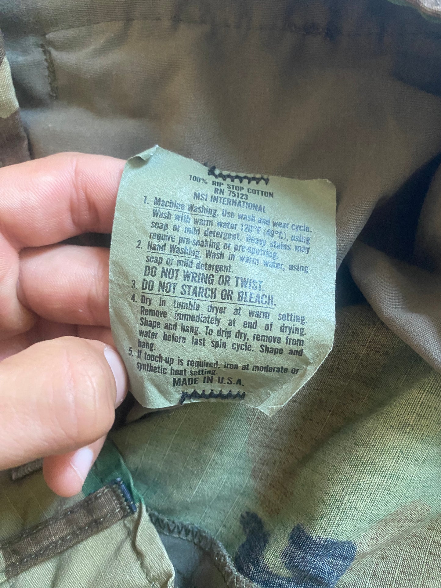 2001 US Army Camo Cargo Pants