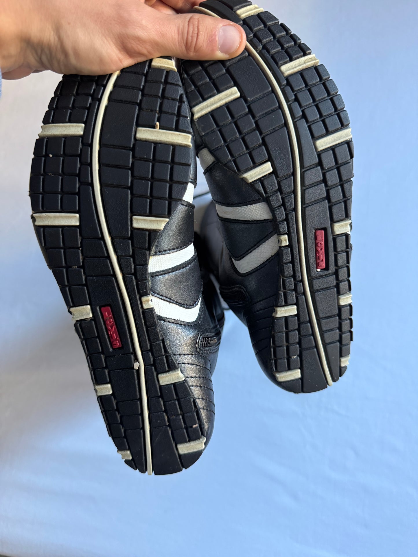 🥊 Cizme vintage Levi’s Boxing – piele neagră – mărimea 39