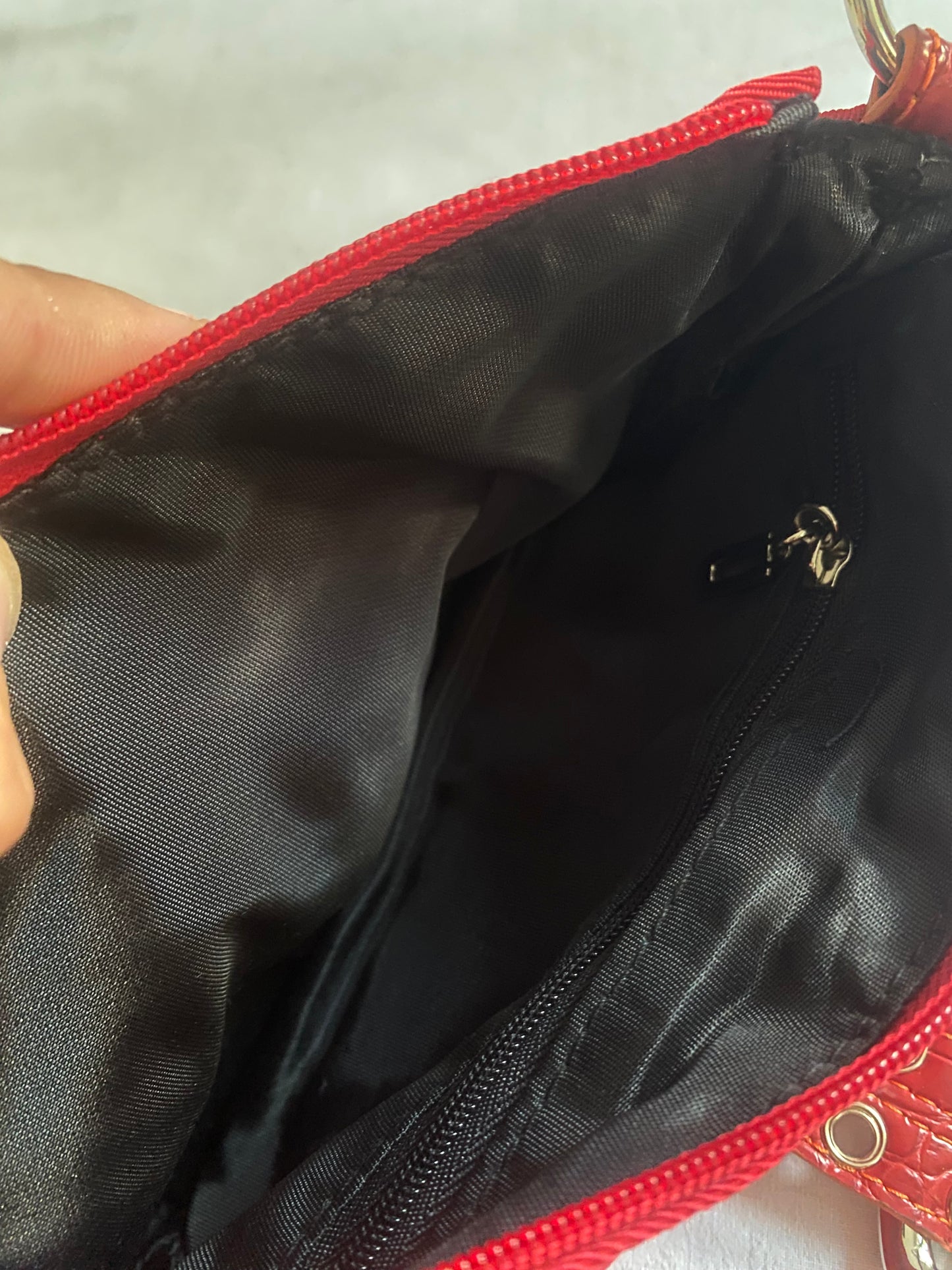 ❤️ Y2K Guess Red Handbag – Geantă Vintage Statement