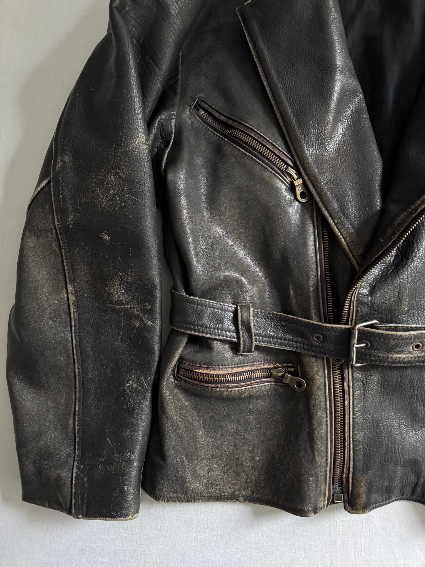 🏍️ Jachetă moto vintage din piele – mărimea L