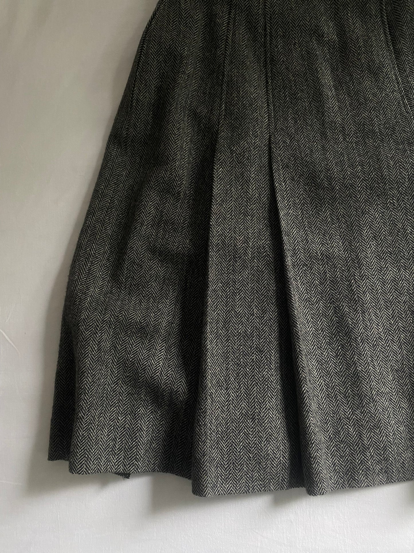 Fustă Vintage Burberry Plisată 👧 | 100% Lână 🐑 | Made in England 🏴 | Mărime M Aproximativă | Elegantă Clasică