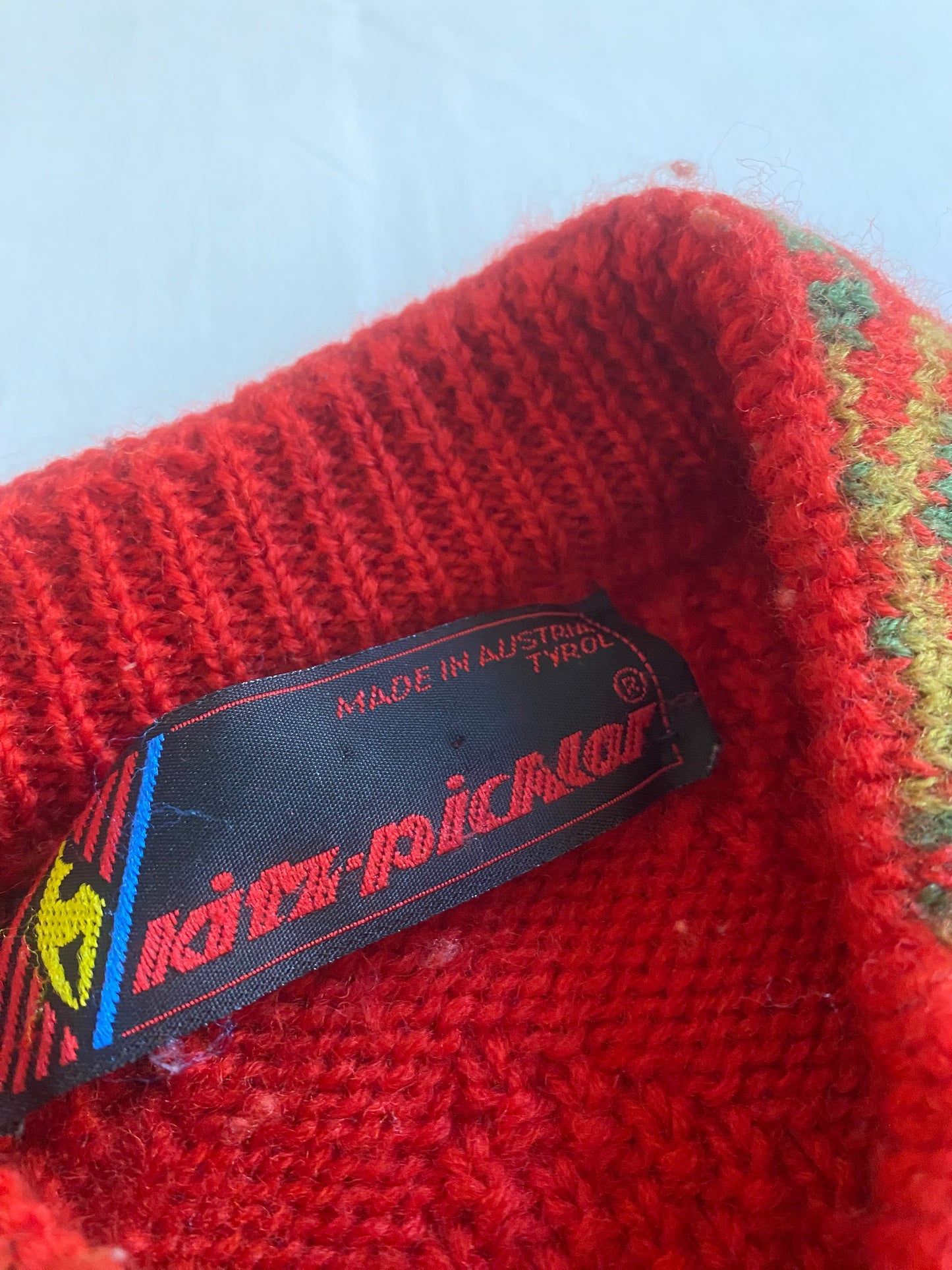 Cardigan Vintage Roșu – Tirolez – Lână 100% – EU 44 – Made in Austria