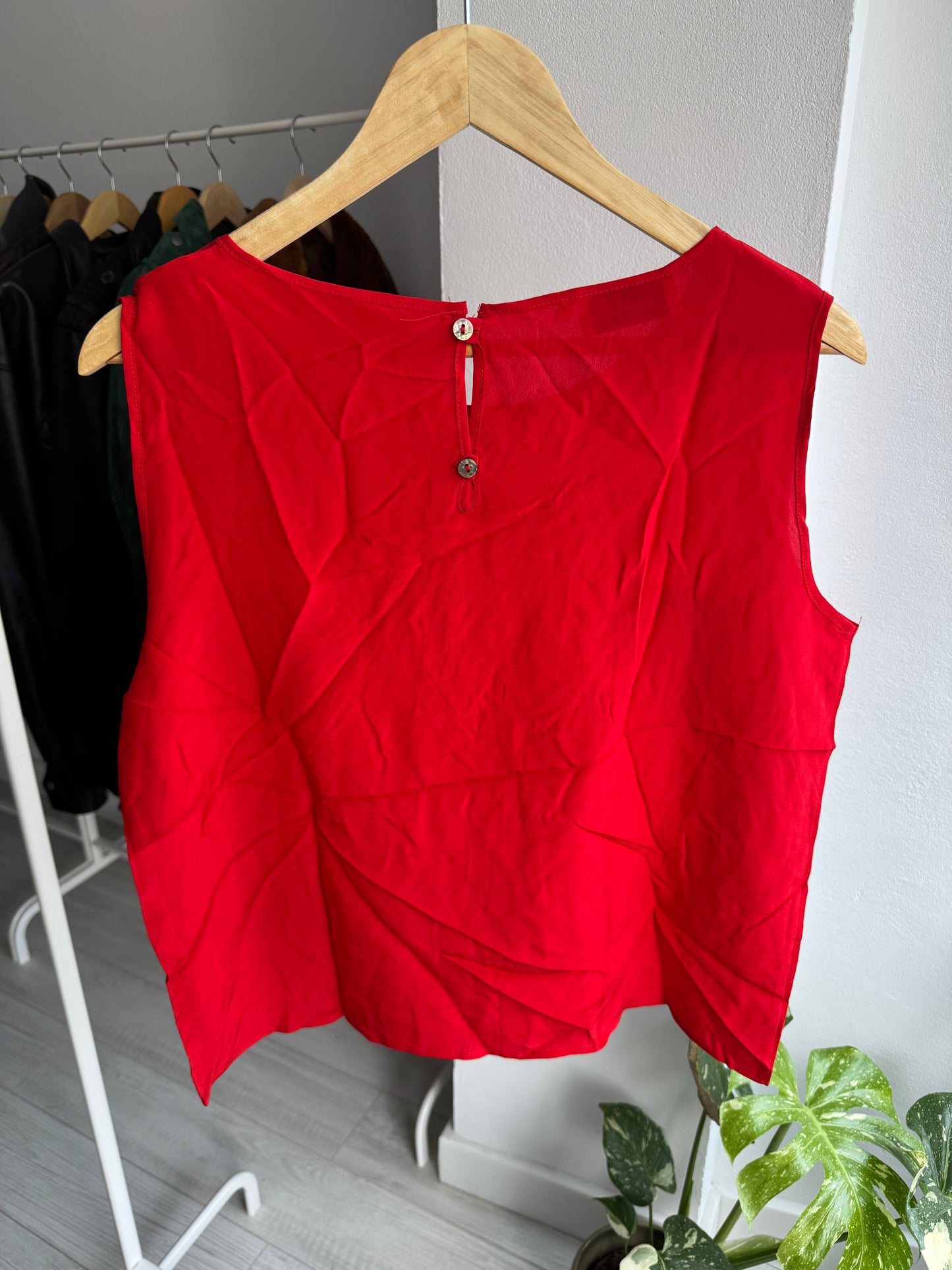 🍒 Top Vintage Roşu din Mătase – L Damă – New With Tags