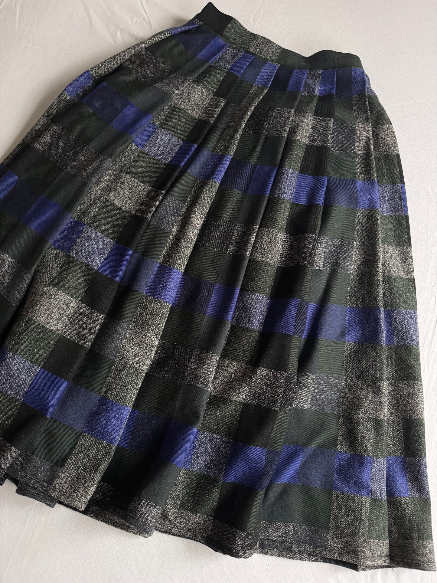 🧵 Fustă Vintage din Lână cu Model Plaid (Mărime IT 40 – S)