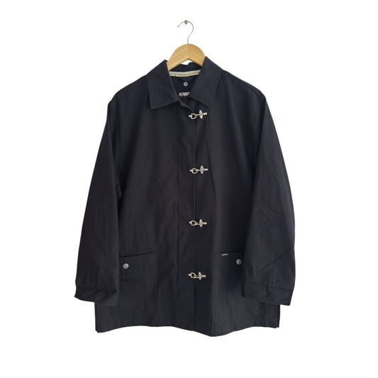 👨🚒 Jachetă Sergio Tacchini bleumarin închis cu închidere tip fireman clasp – mărimea M