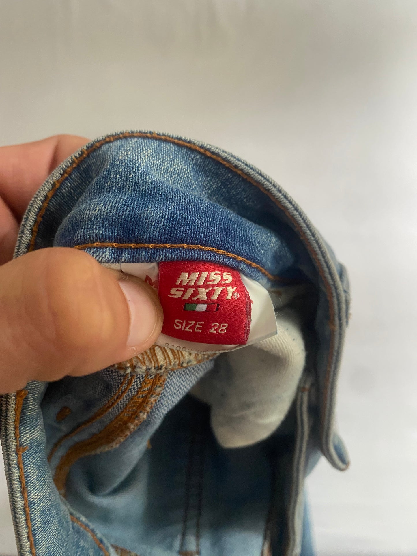 Blugi evazați Y2K Miss Sixty, mărimea US 28, fabricați în Italia 👖🇮🇹