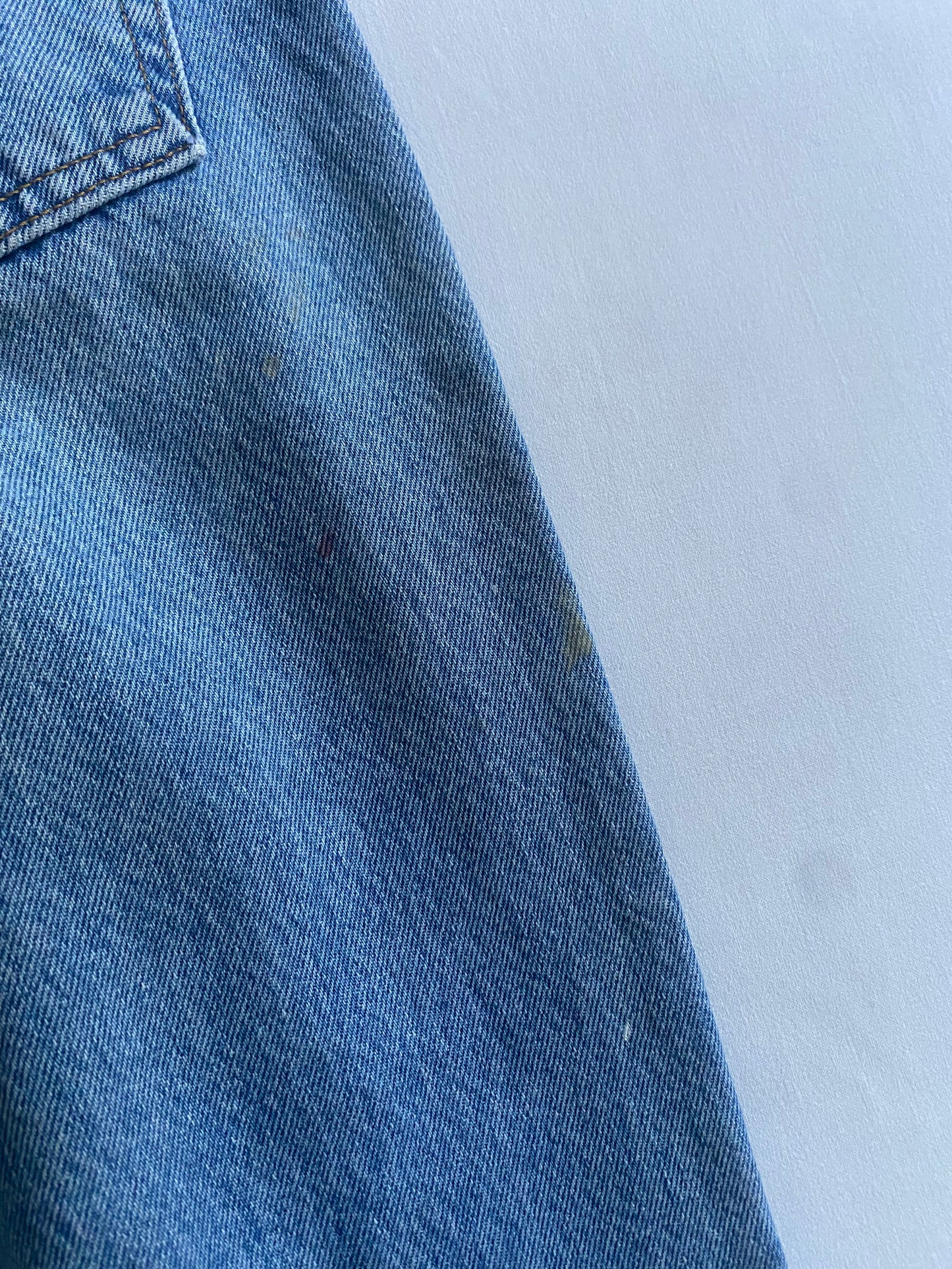 90’s GAP Washed & Paint Splattered Denim Jeans – US 8 Women’s