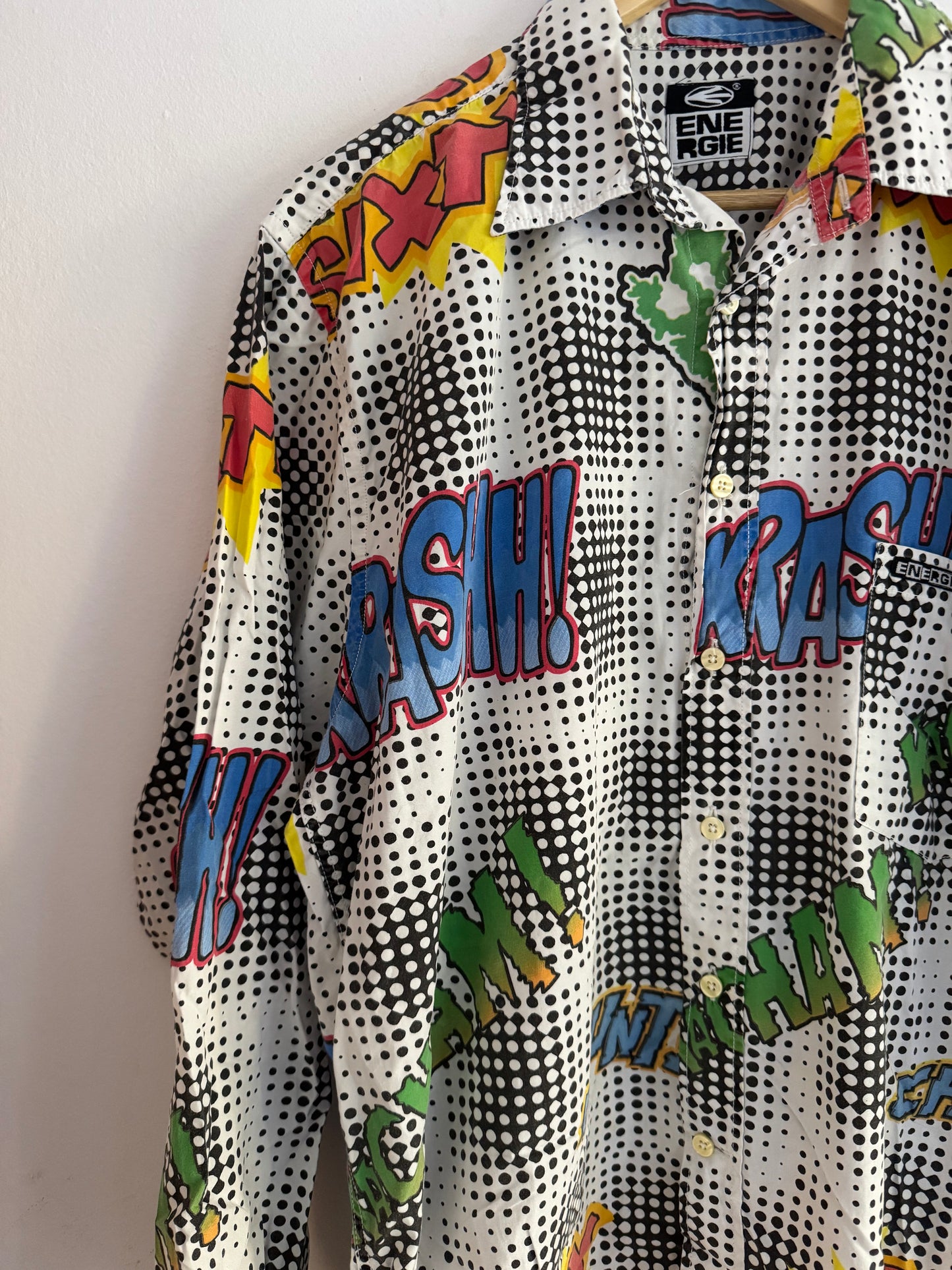 👕 Cămașă Energie cu imprimeu all-over alb-negru – Mărimea L – Made in Italy