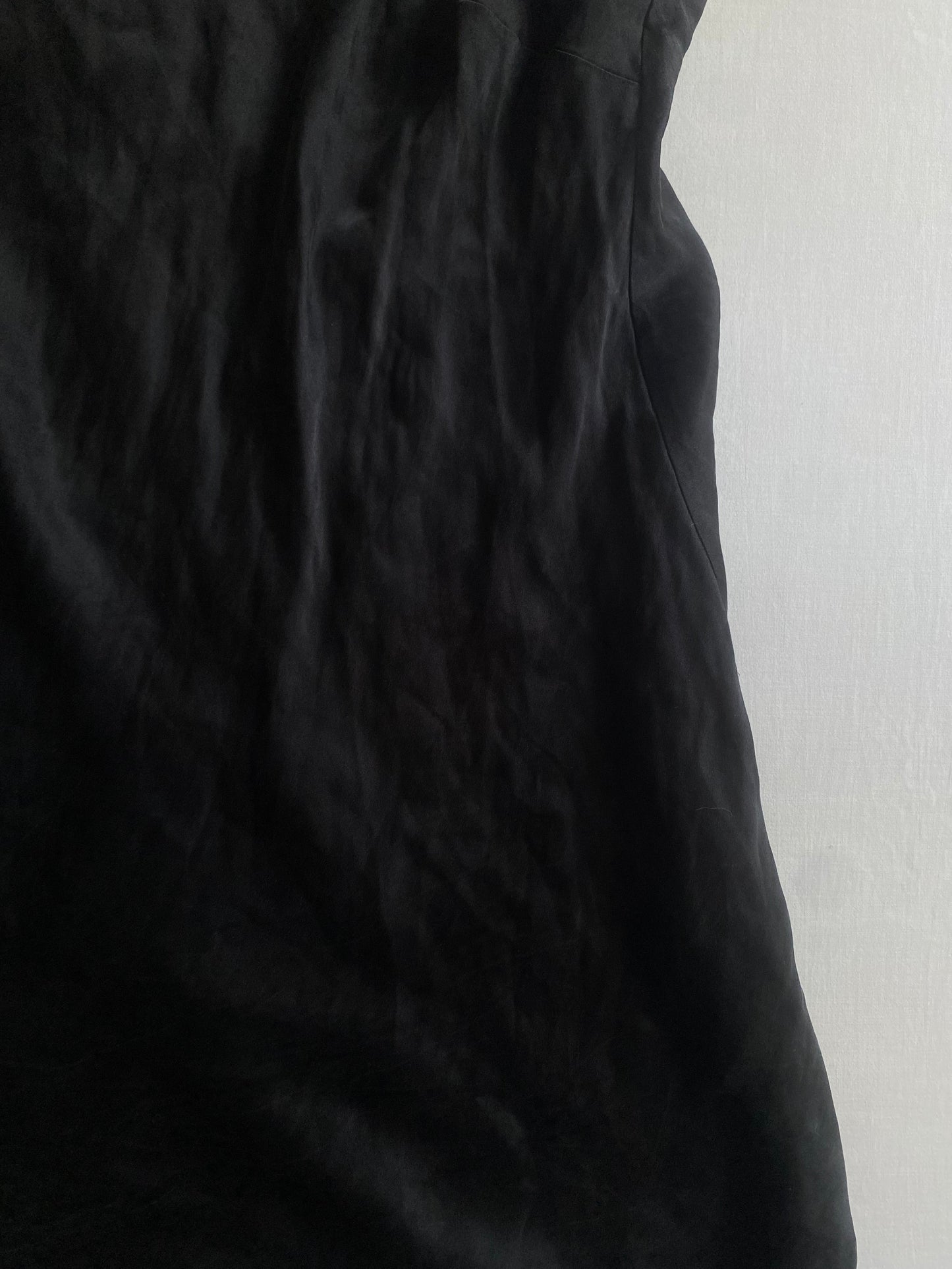 👚 Top Y2K din Mătase Neagră – Mărime M
