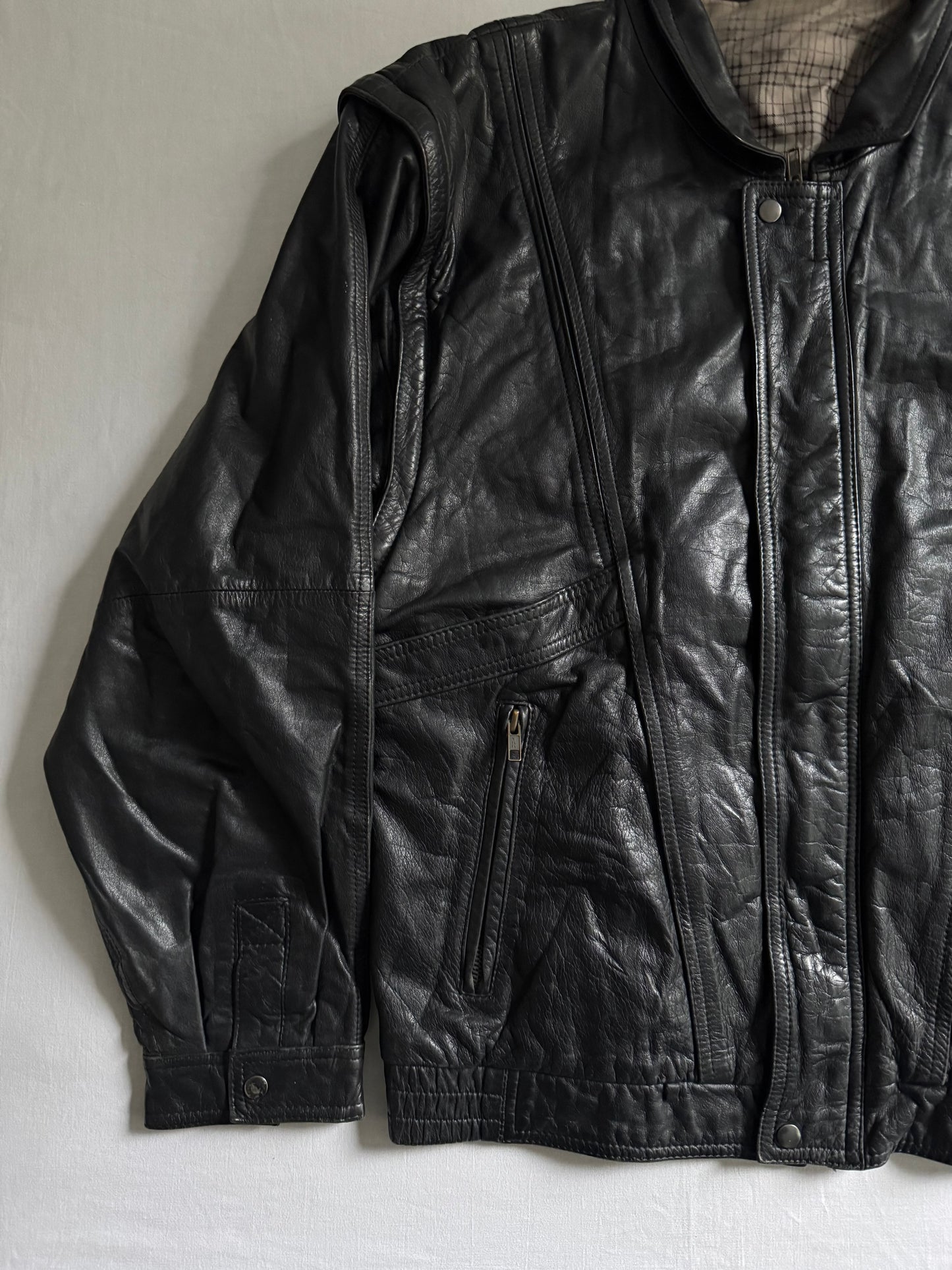 ☕️ Jachetă vintage din piele neagră cu mâneci detașabile – mărimea L