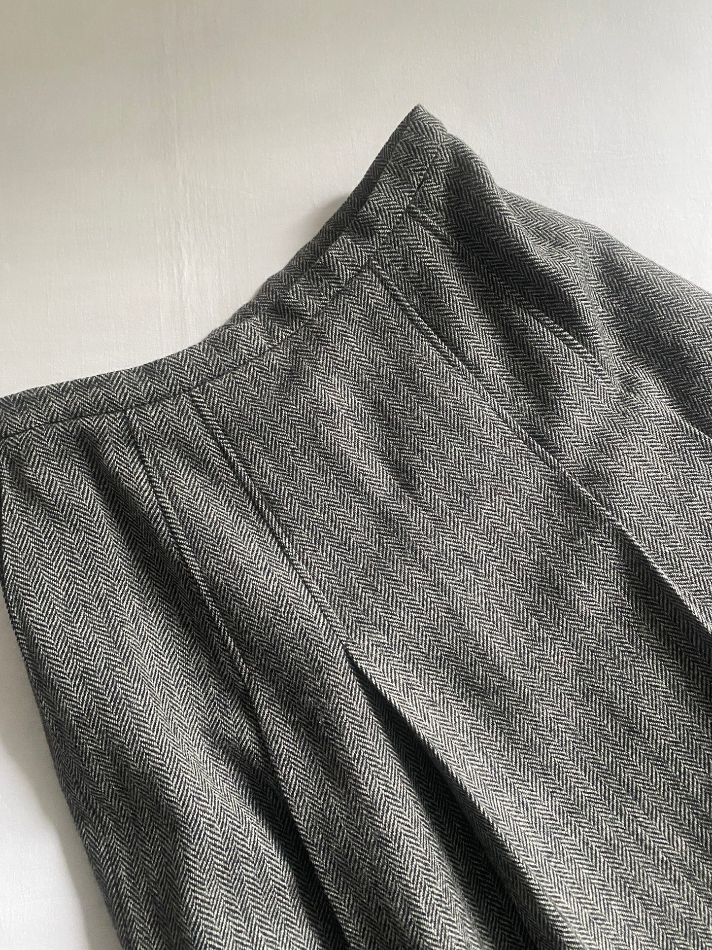 Fustă Vintage Burberry Plisată 👧 | 100% Lână 🐑 | Made in England 🏴 | Mărime M Aproximativă | Elegantă Clasică