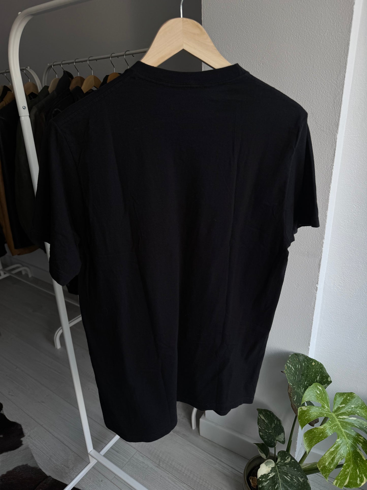 🏍️ Tricou Von Dutch x MotoGP Graphic Tee – M Bărbați