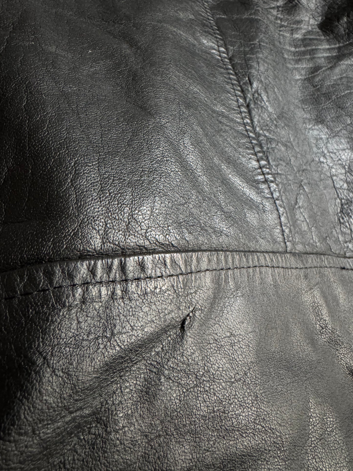 🏍️ Geacă vintage din piele biker / Cu ținte pe umăr (M bărbați)