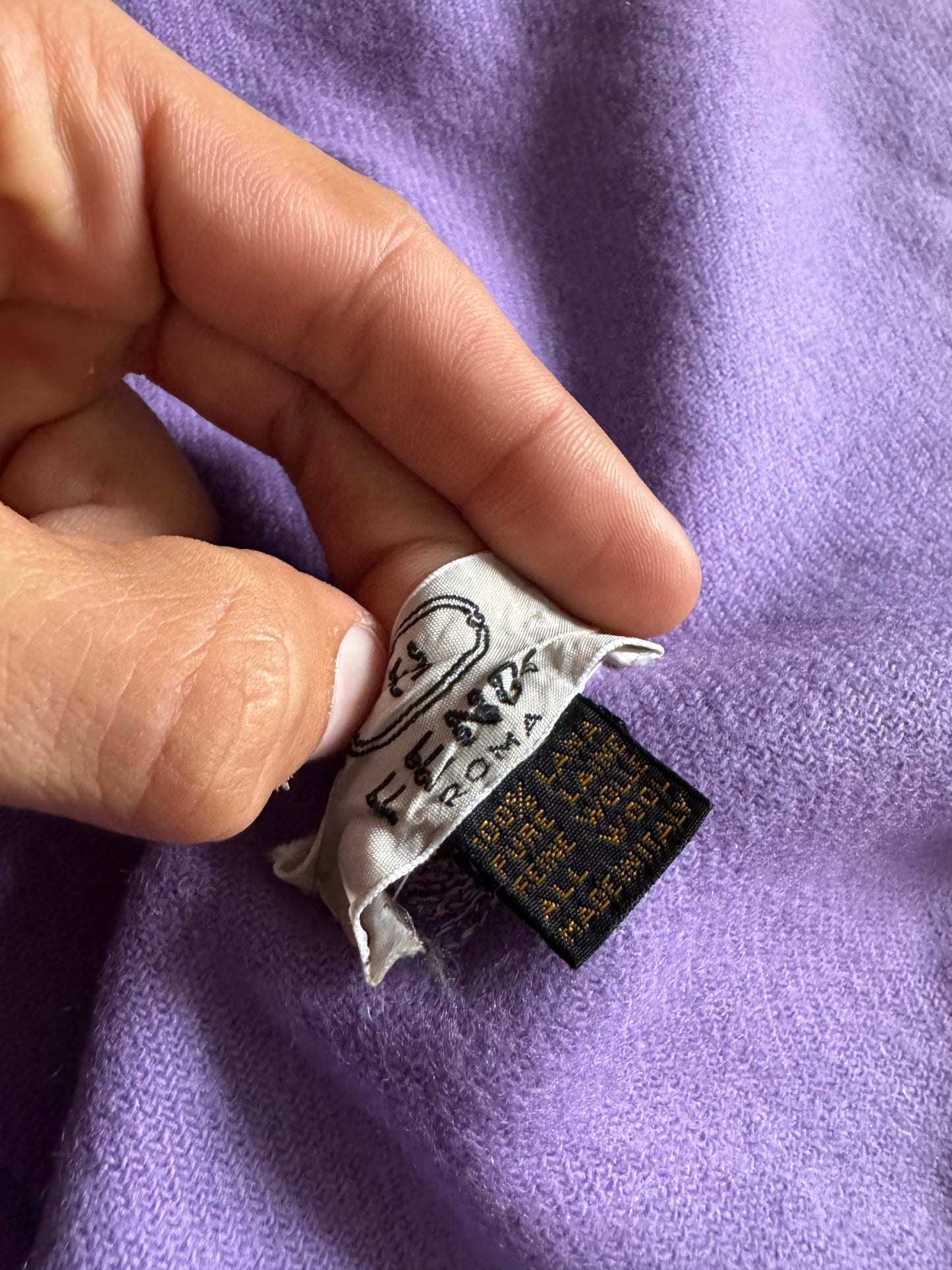 🍇 Vintage 80’s Fendi Purple Scarf – 100% Wool – Made in Italy