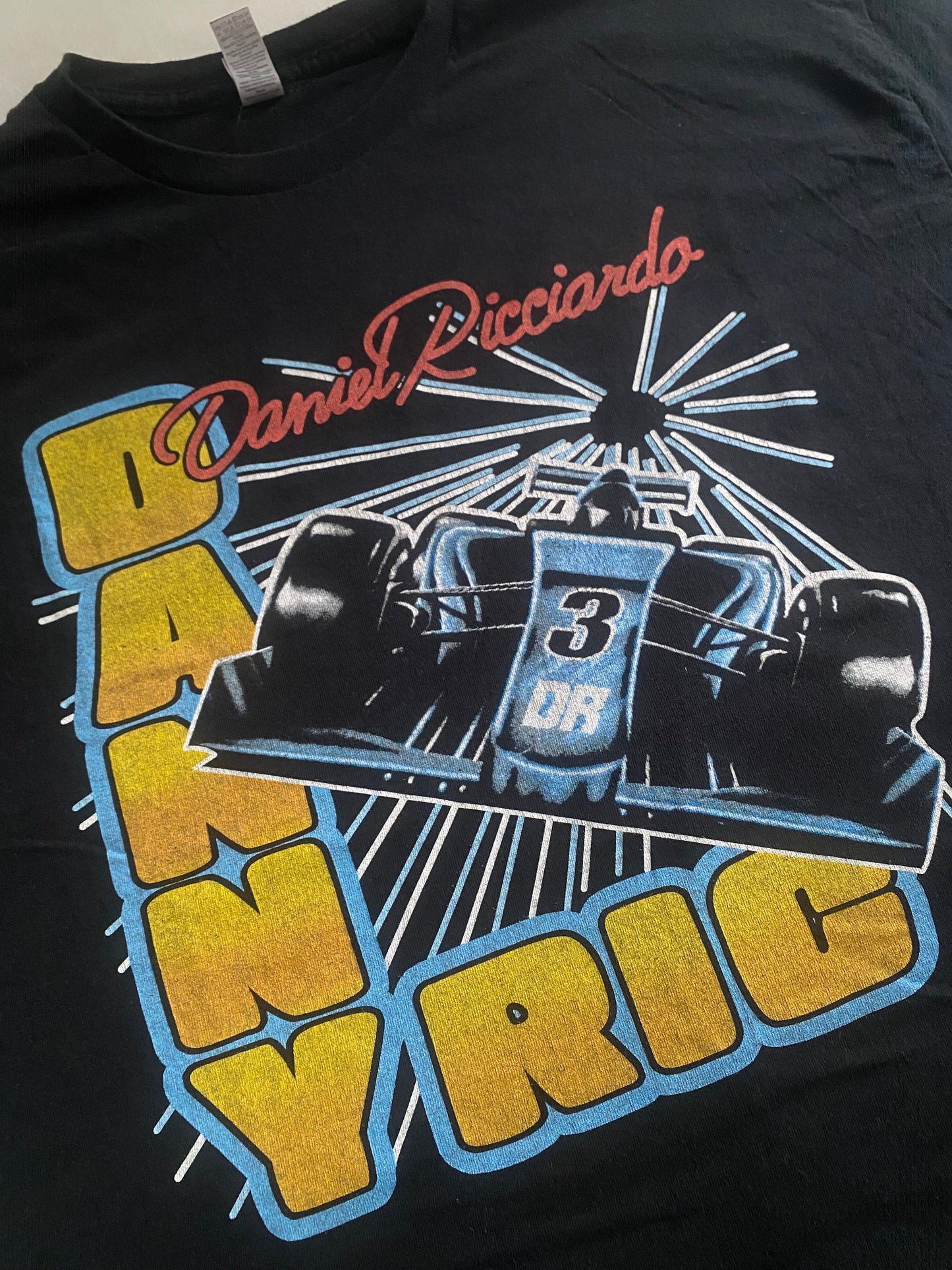 Tricou Daniel Ricciardo F1 – Mărime XL, Heavy Cotton, Print Față-Spate