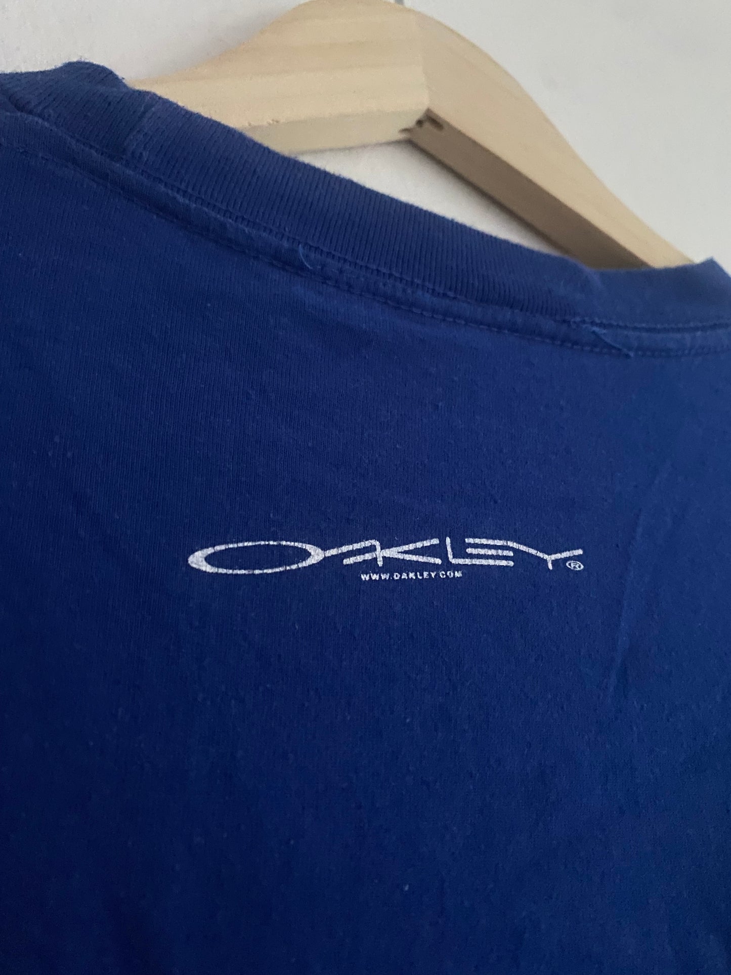 🏄♂️ Tricou Vintage Oakley – Blue Surf Tee – Men’s L