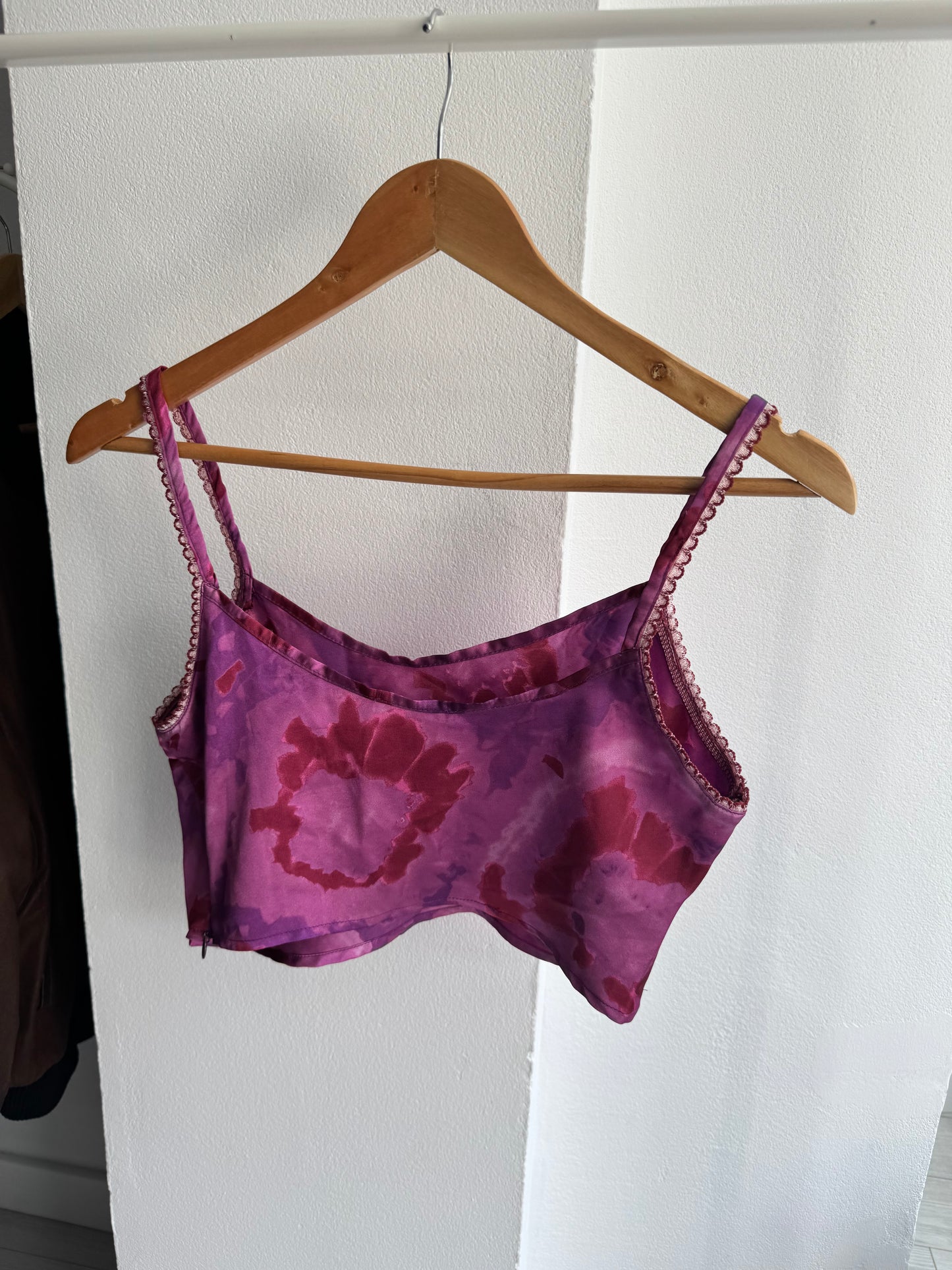 🟣 Top Y2K Printed Crop – EU 34 (XS) – Made in Italy