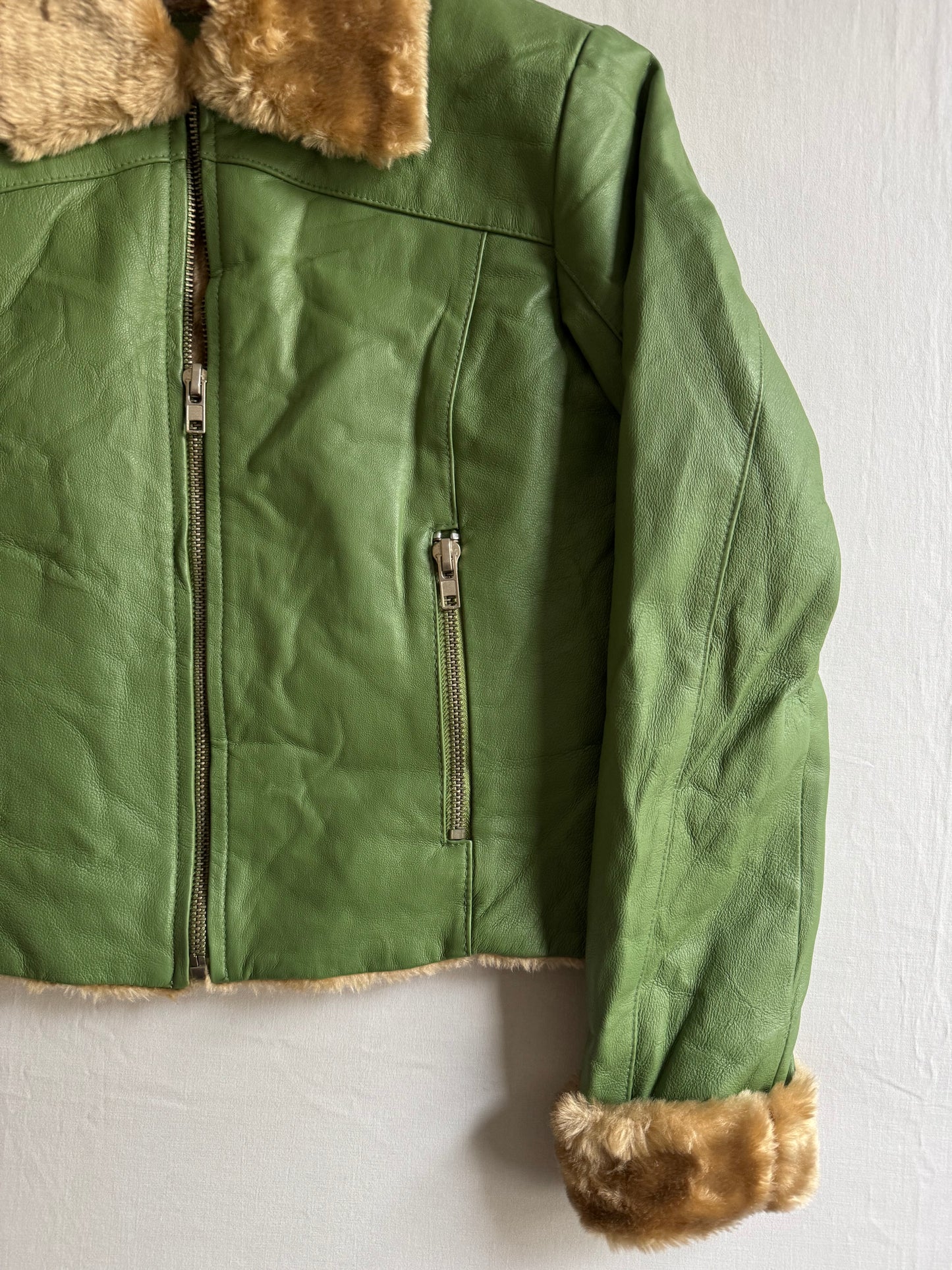 🍃 Geacă Y2K din piele verde cu guler shearling artificial – mărimea L femei
