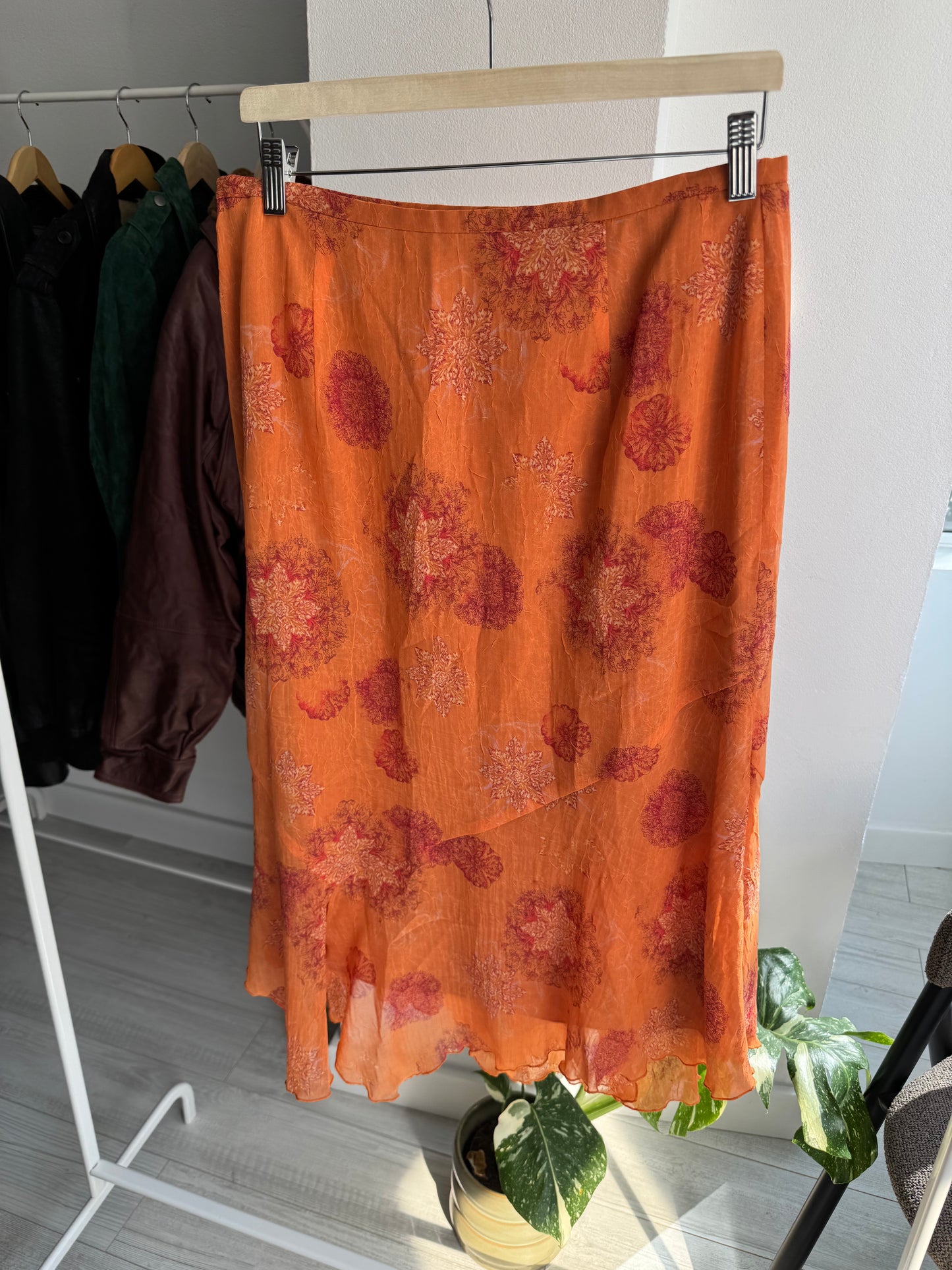 🍊 Fustă Y2K Printed Portocalie – EU 40 (M/L Damă)
