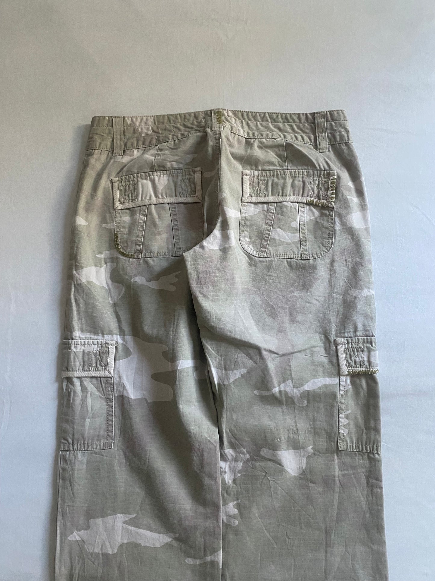 Pantaloni Cargo Y2K Evazați – Mărime US 9 – Talia Reglabilă