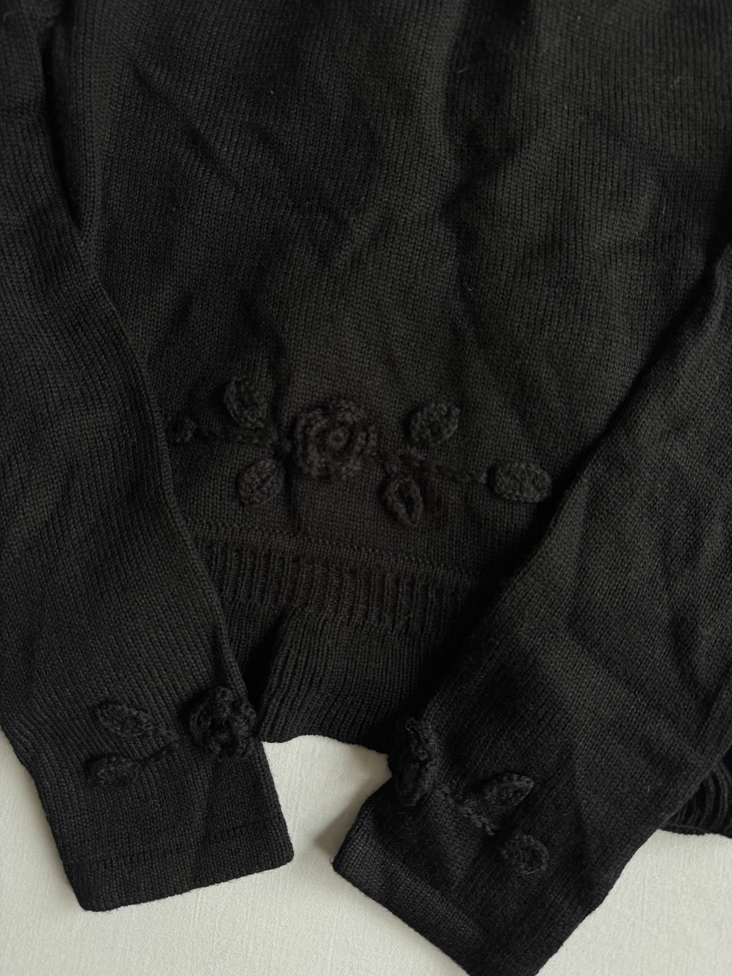 🧶 Cardigan Vintage Damă Negru din Blend de Lână cu Broderie Florală – S