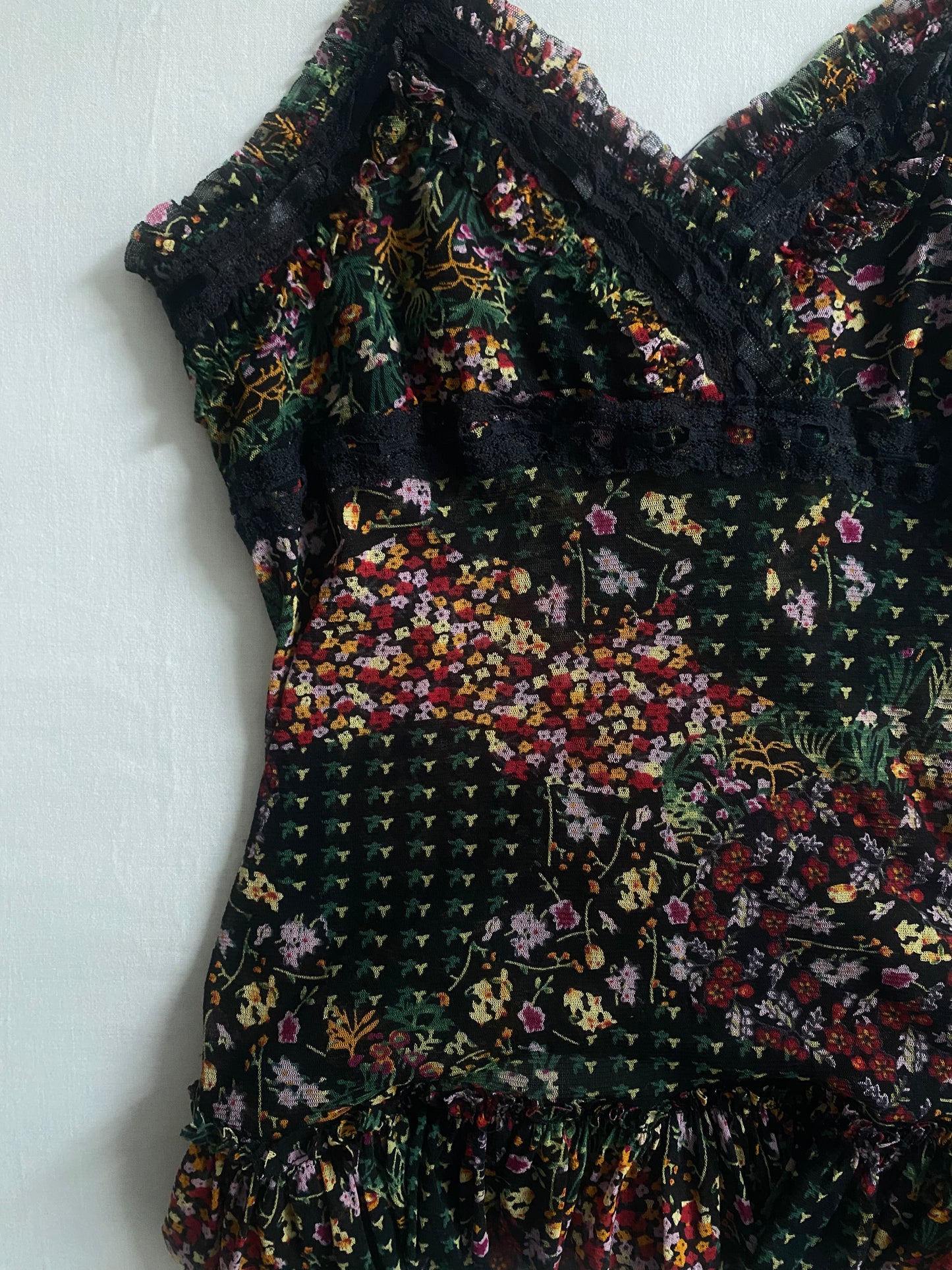🌸 Top Y2K cu Imprimeu Floral – Mărime M