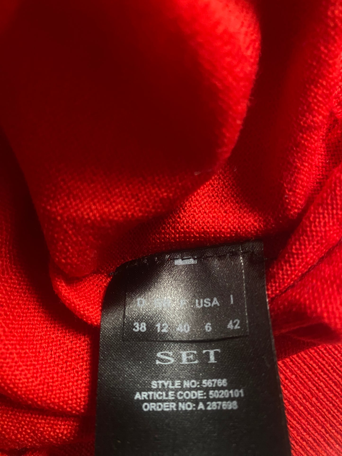 🍒 🐑 Pulover Roşu – Scripted – Lână Merinos – EU 38