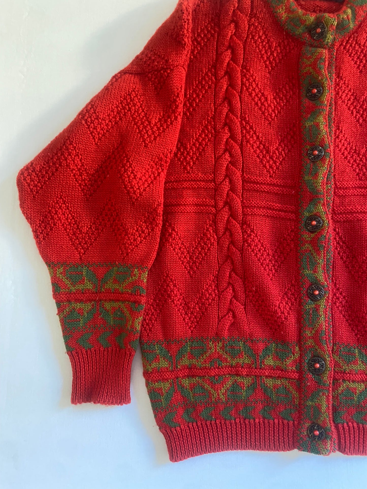 Cardigan Vintage Roșu – Tirolez – Lână 100% – EU 44 – Made in Austria