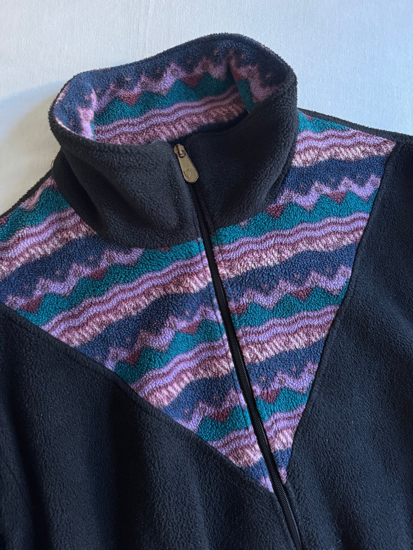 🦊 Fleece vintage Fjällräven cu imprimeu abstract – mărimea XL