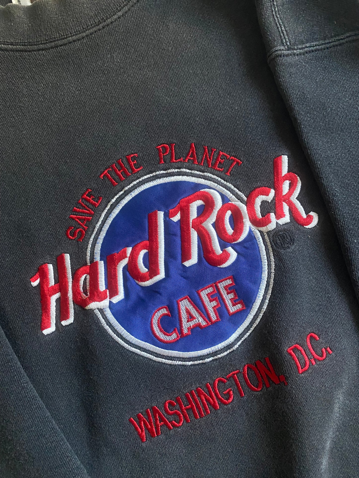 Crewneck Vintage Hard Rock Cafe – Faded Black – Made in USA – Mărime L