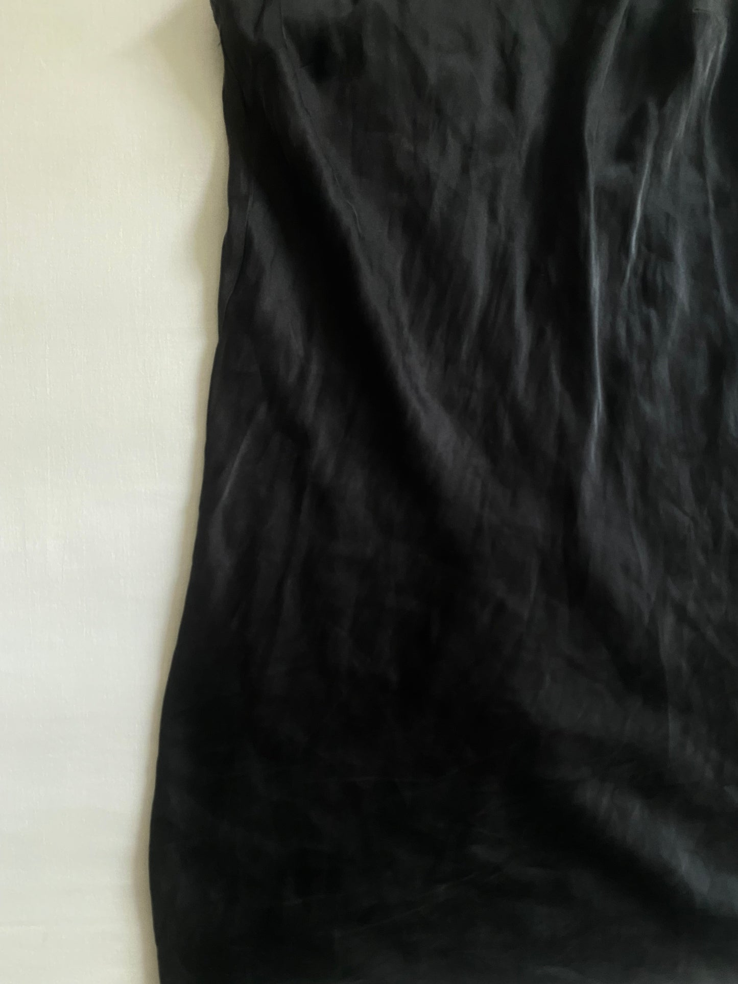 👚 Top Y2K din Mătase Neagră – Mărime M