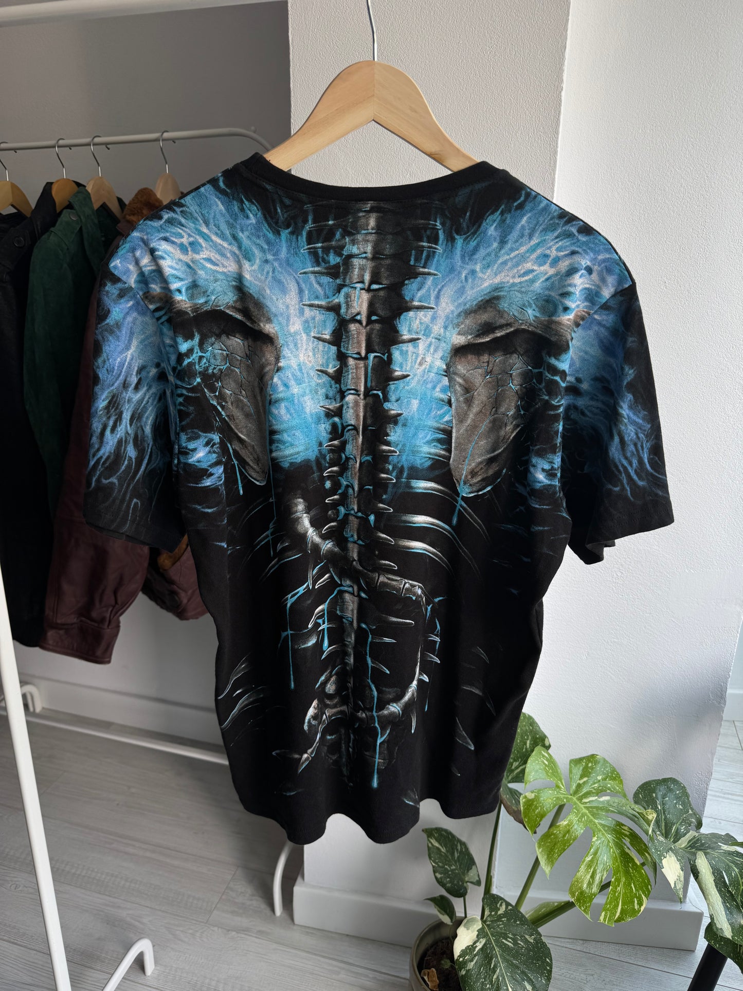 ☠️ Tricou Y2K Spiral Direct Graphic Tee – M Bărbați