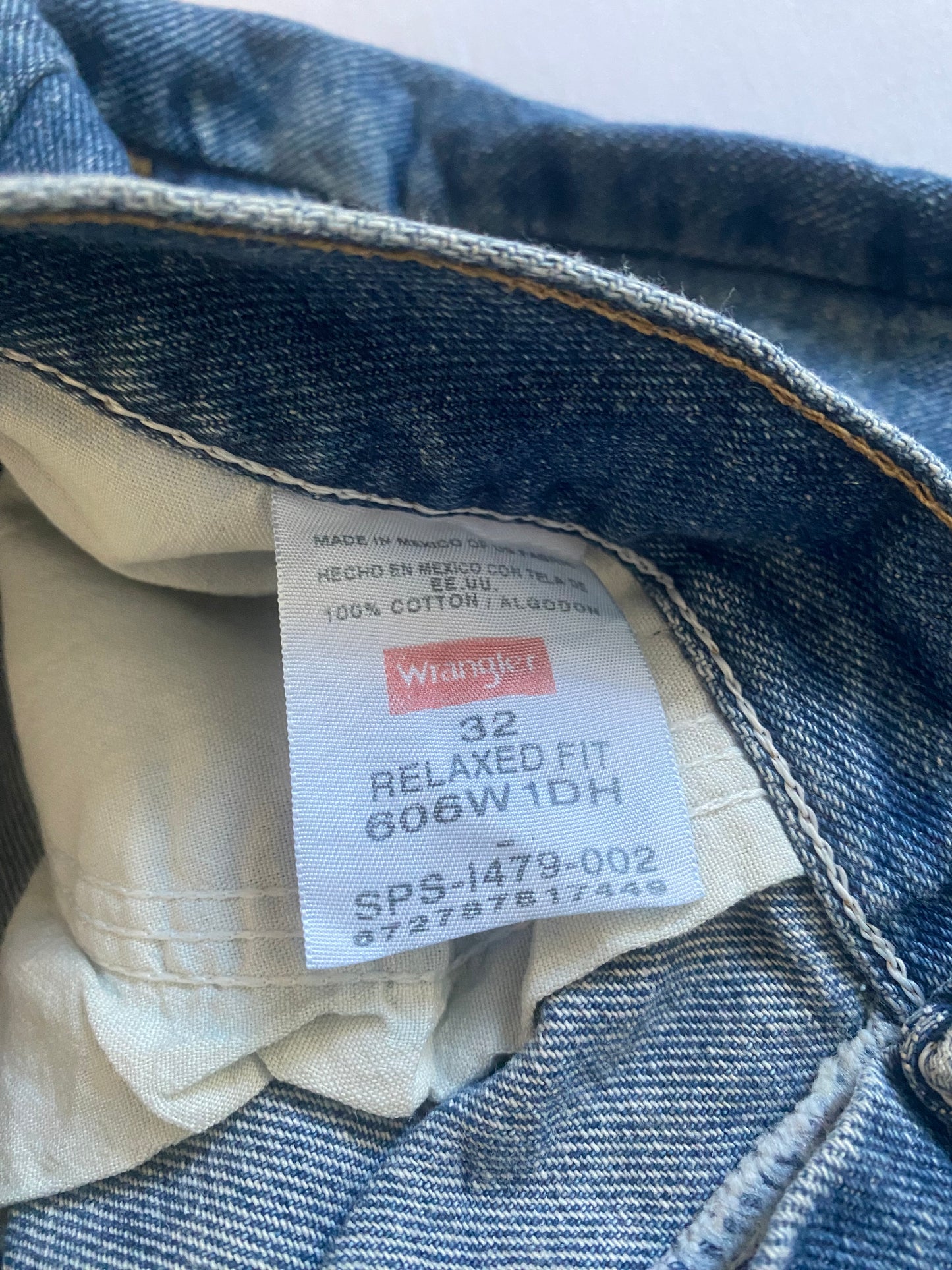 Vintage Wrangler Relaxed Fit Jorts