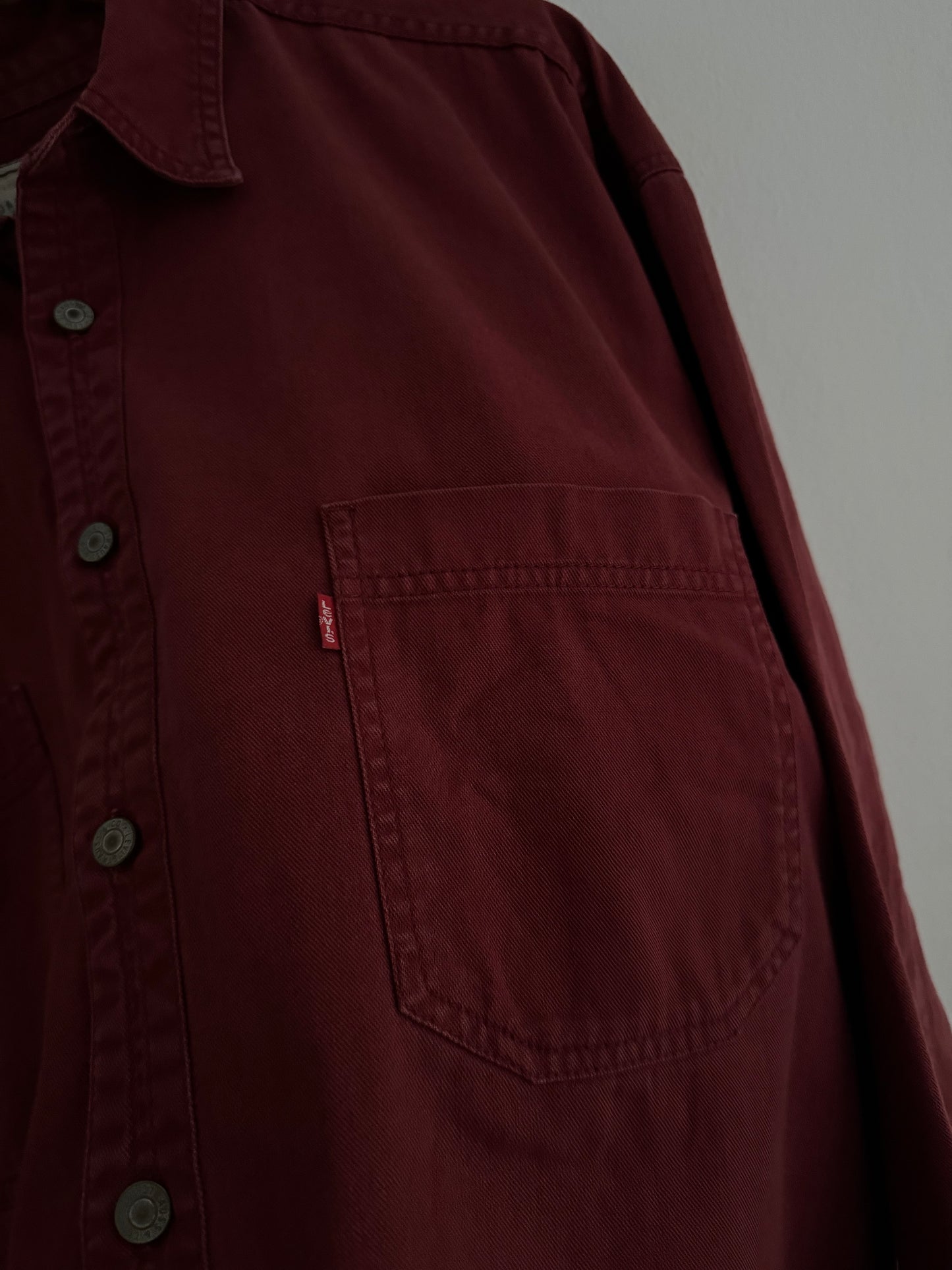 👕 Cămașă vintage Levi’s din bumbac gros, roșu cărămiziu (Mărime XL)