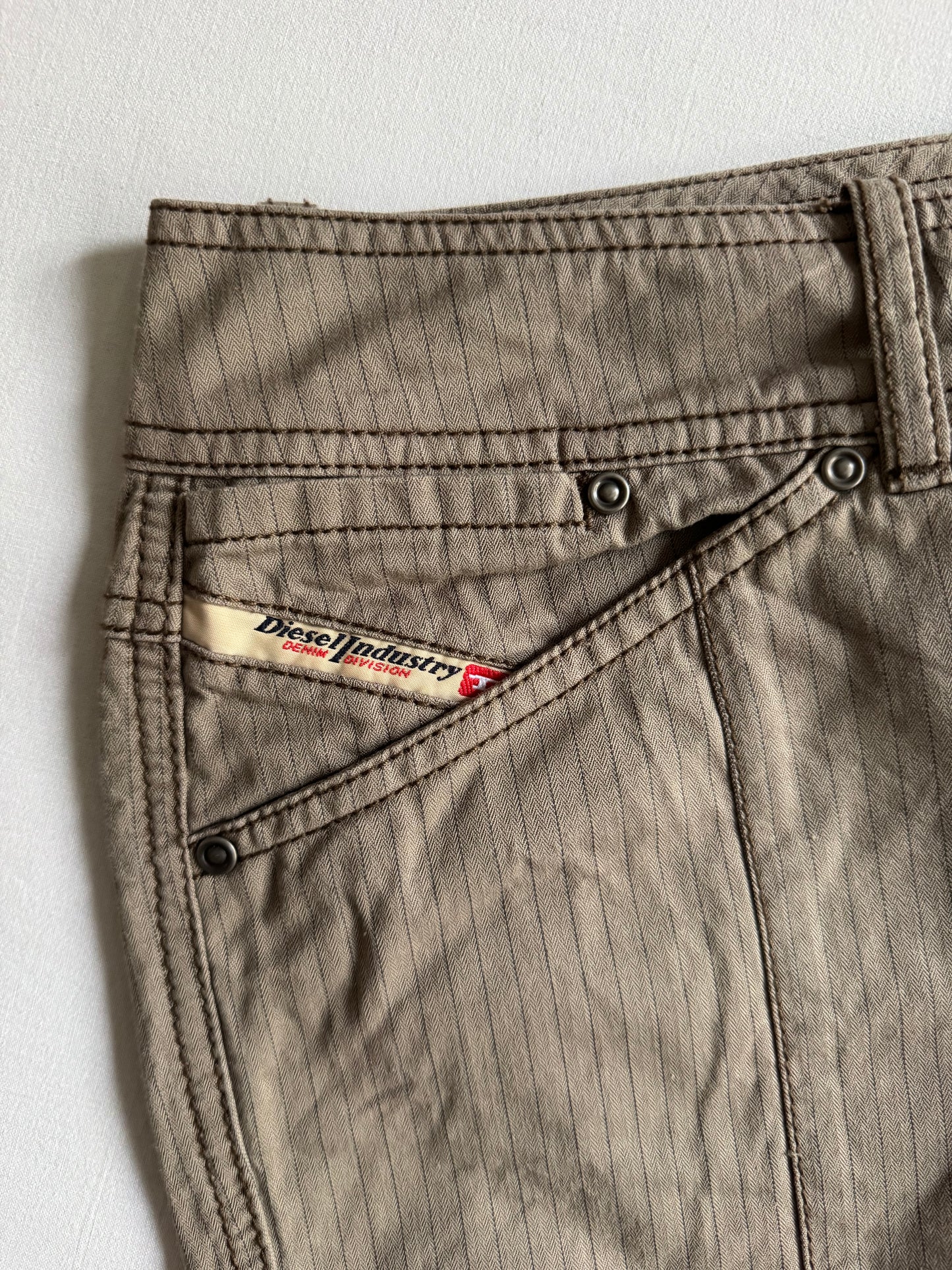 ✏️ ⛽️ Fustă Diesel Y2K maro tip carpenter, croială pencil – mărimea US 28