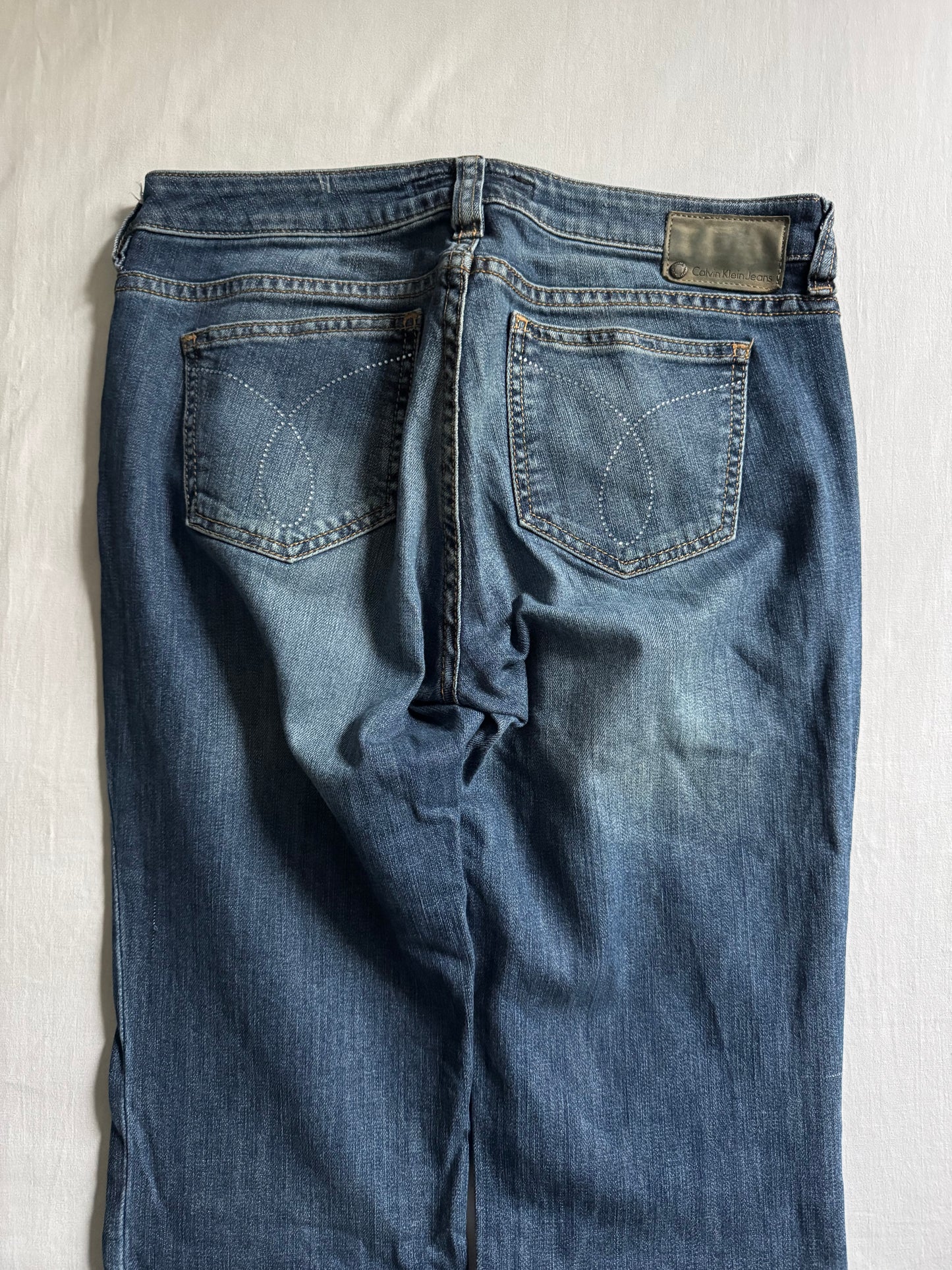 👖 Jeans Calvin Klein Y2K pentru femei – Bootcut – US 8 / EU 38