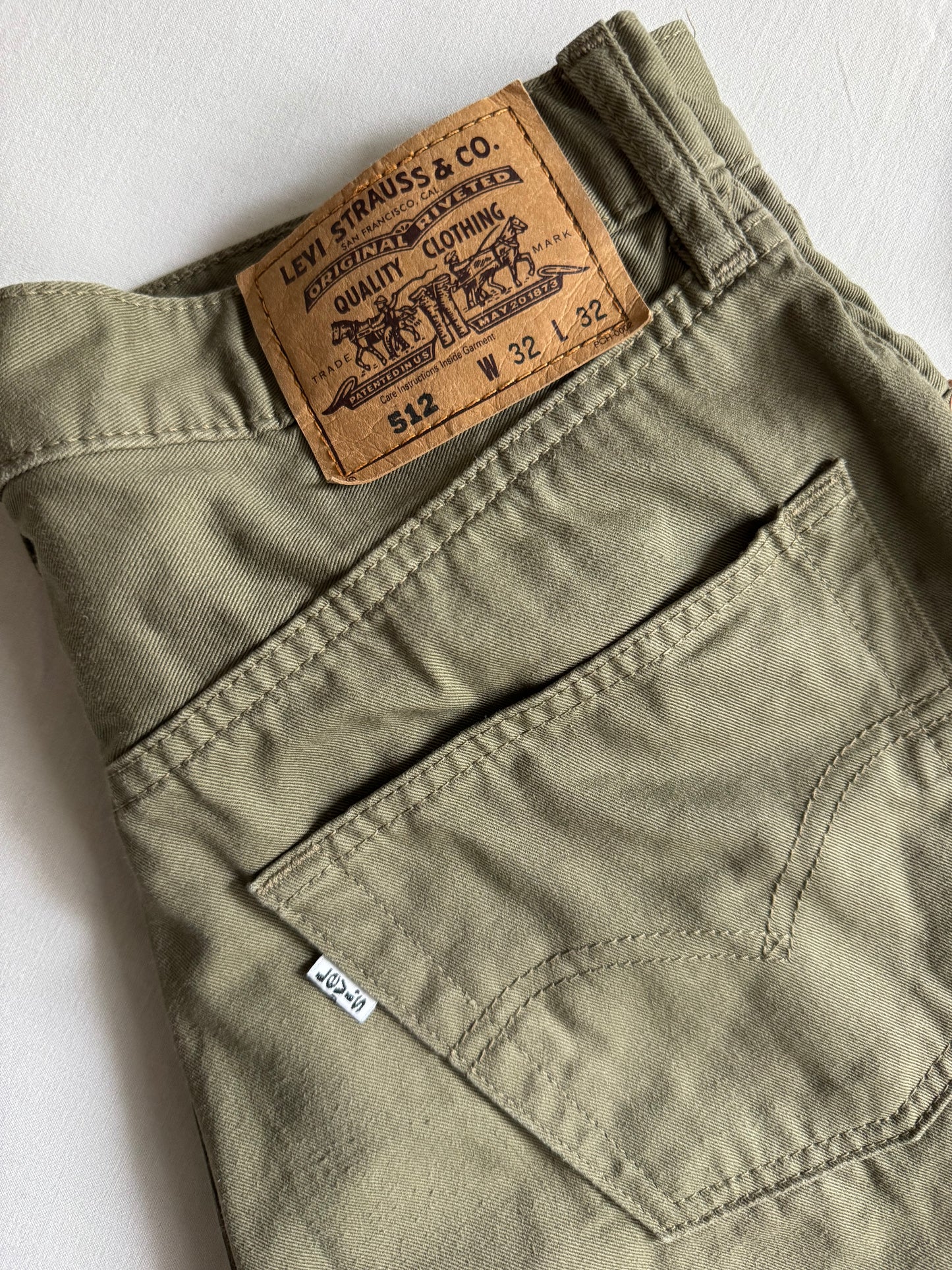 🫒 Pantaloni Vintage Levi’s 512 Relaxed Fit Olive – Mărimea W32 L32