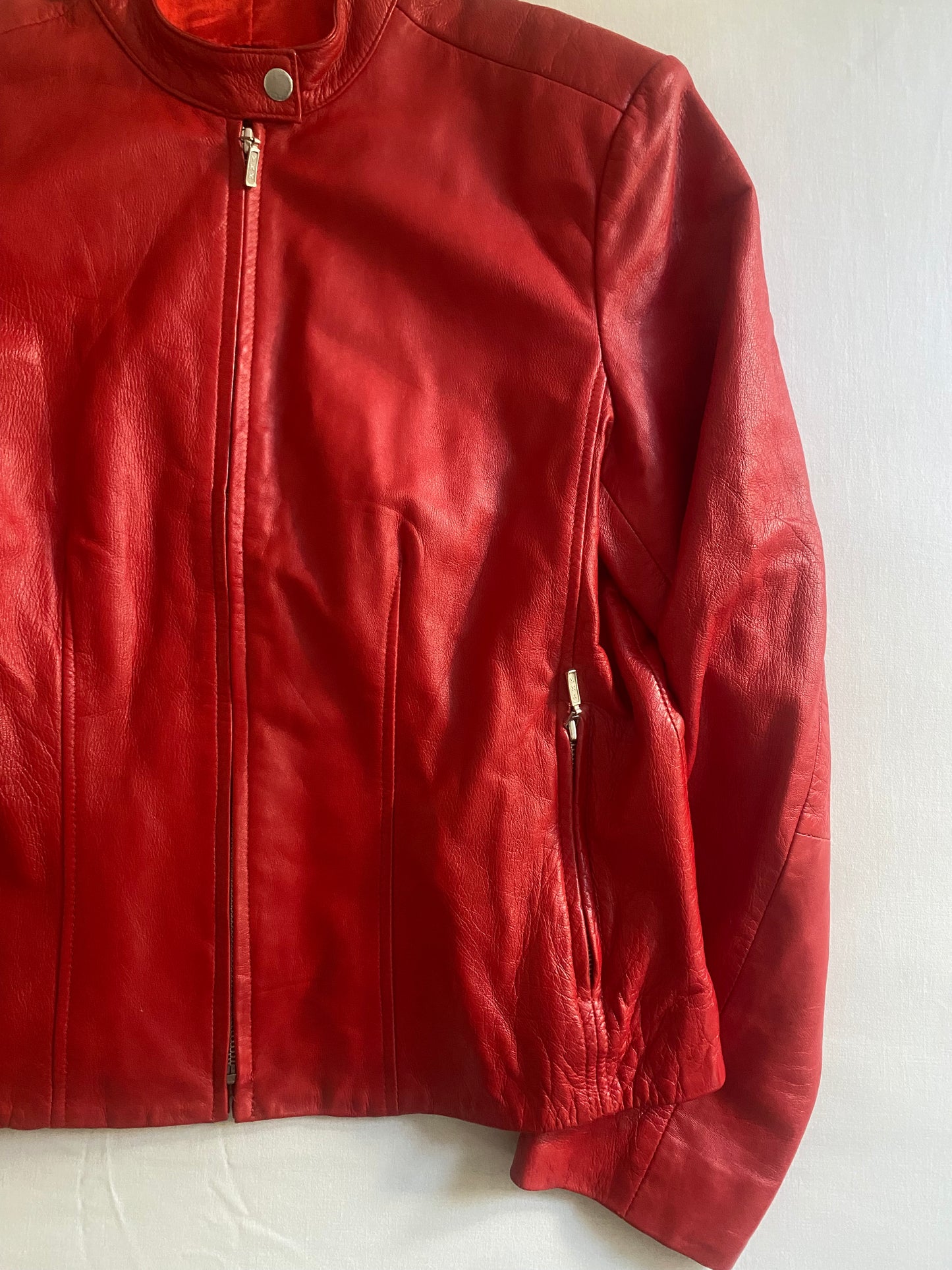 Jachetă Vintage Y2K din Piele Roșie – Mărime 44 (Femei)
