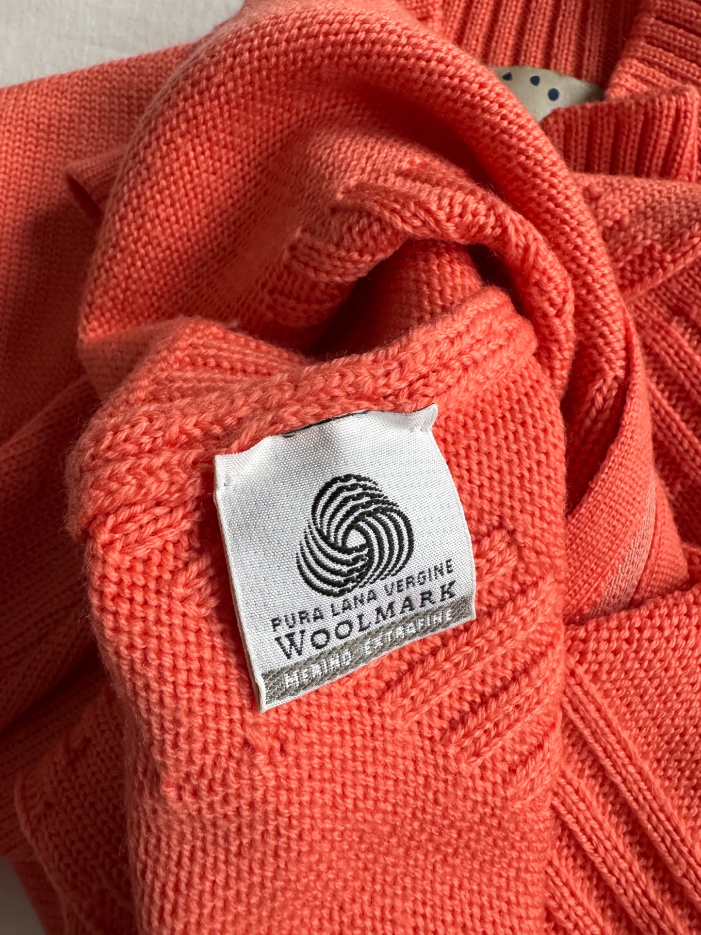 🧶 Pulover Y2K Damă Salmon Orange din Lână Merino Extra Fine – EU 36 (S)