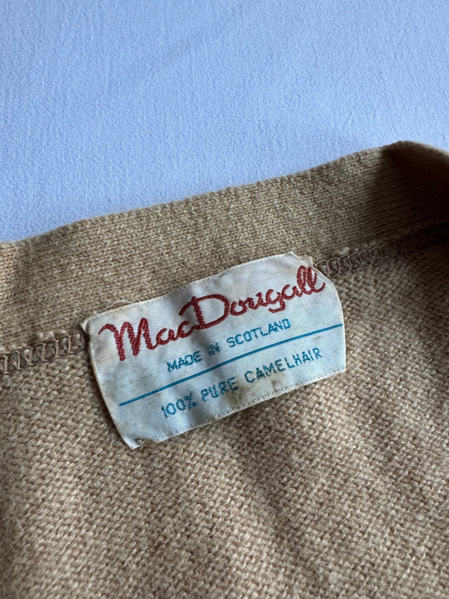 🧶 Cardigan Vintage Camel ’70 / Tricot Scoțian (Mărime M) - anbracaminte