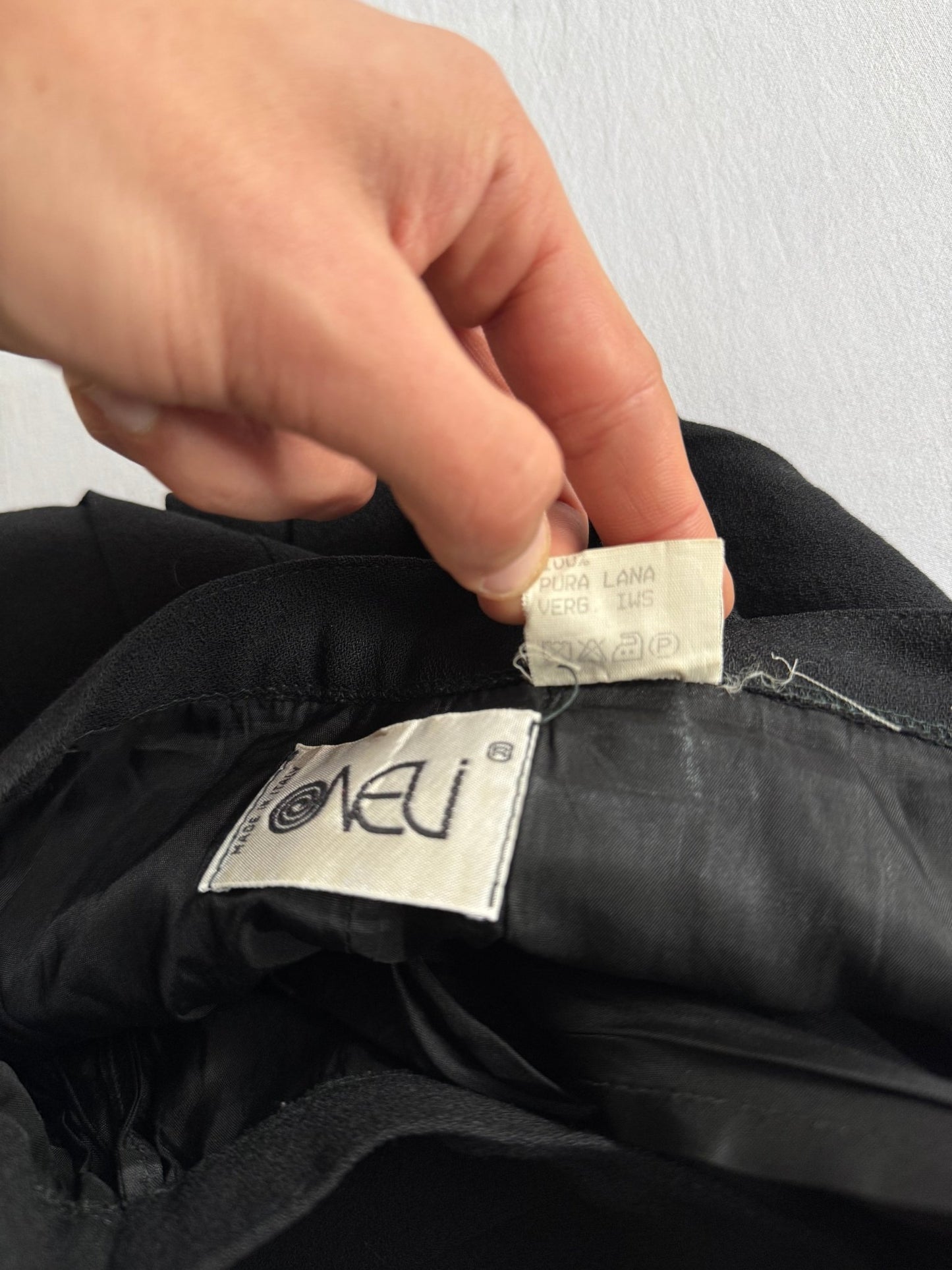 🖤 Fustă vintage plisată neagră din 100% lână virgină – mărimea IT 42 (S–M) - anbracaminte