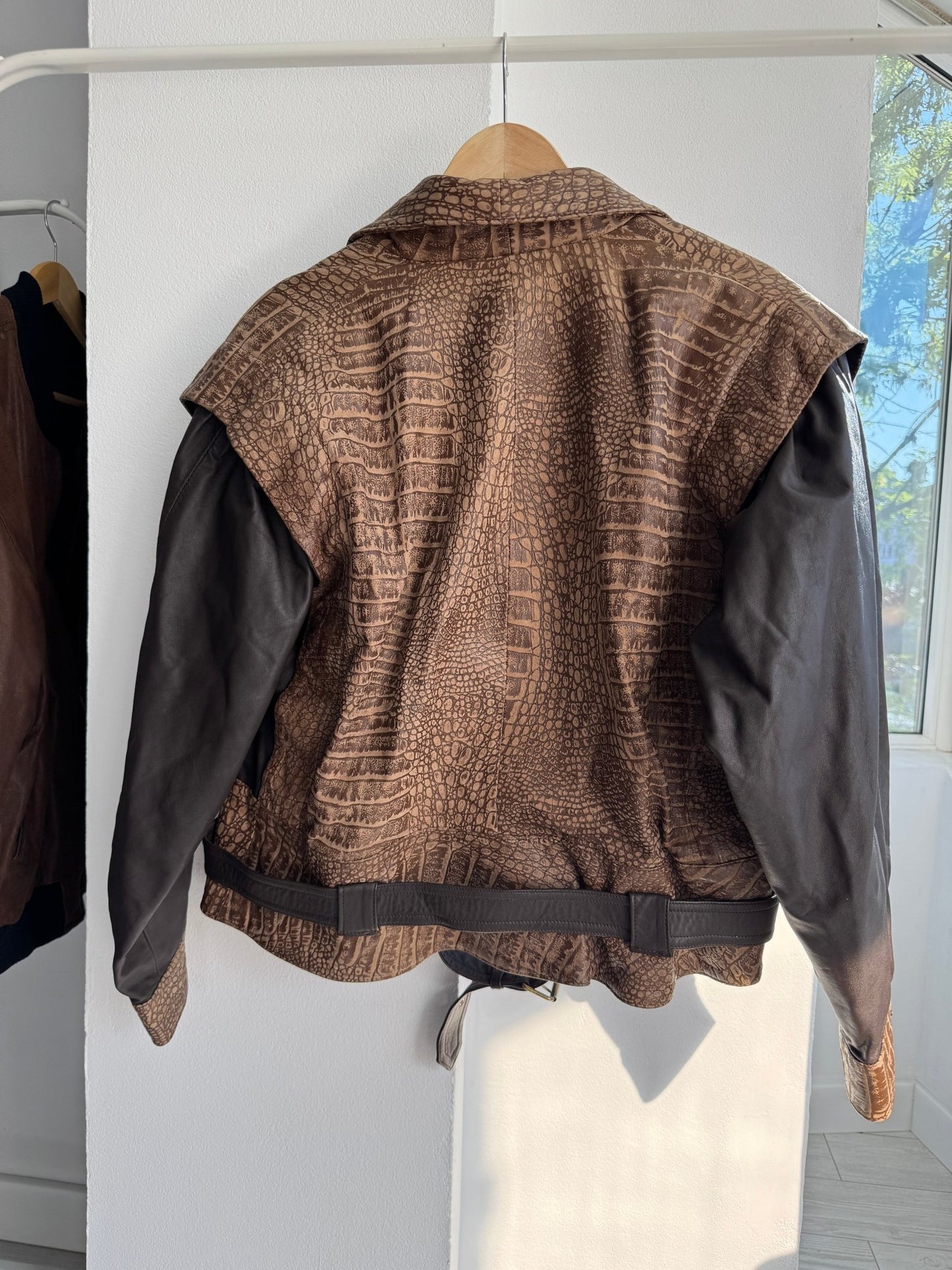 🤎 Geacă Vintage Damă din Piele Texturată Maro – M/L - anbracaminte