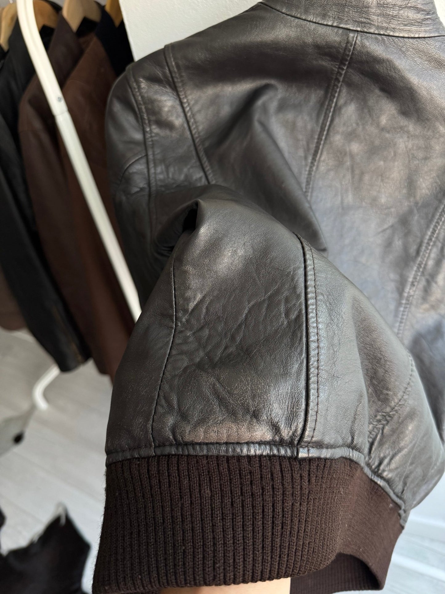 🤎 Geacă Y2K Damă din Piele de Miel Maro Închis – L – Made in Italy - anbracaminte