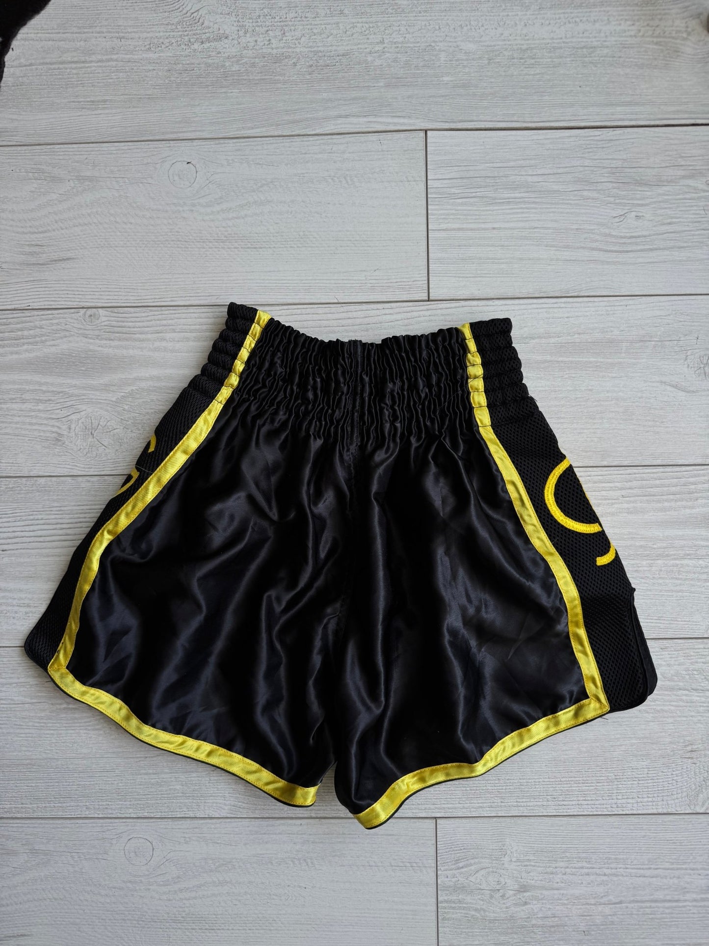 🥊 Pantaloni Scurți Muay Thai – M Bărbați - anbracaminte