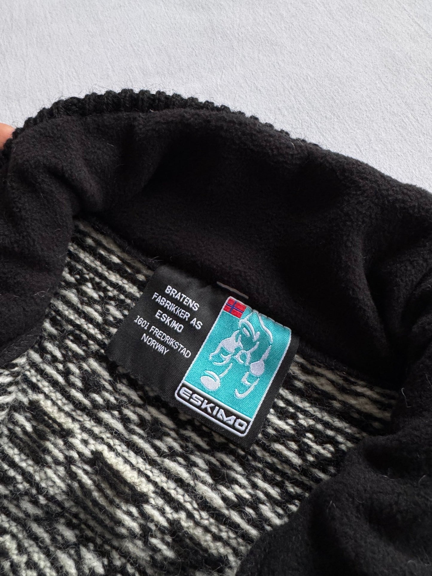 🧶 Pulover Bărbați Eskimo Negru cu Fermoar Scurt din Lână – L - anbracaminte