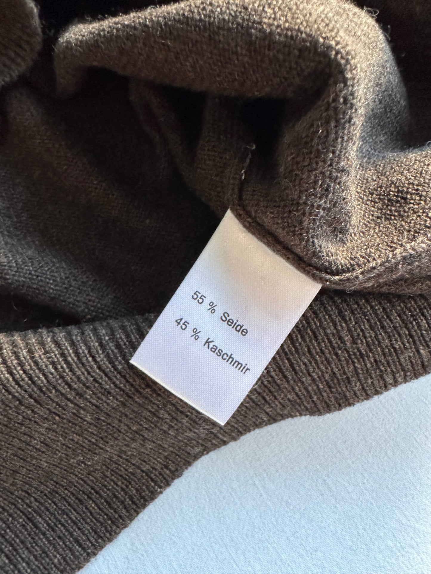 🧶 Pulover Maro Închis - Mătase + Casmir / V - Neck (Mărime L) - anbracaminte